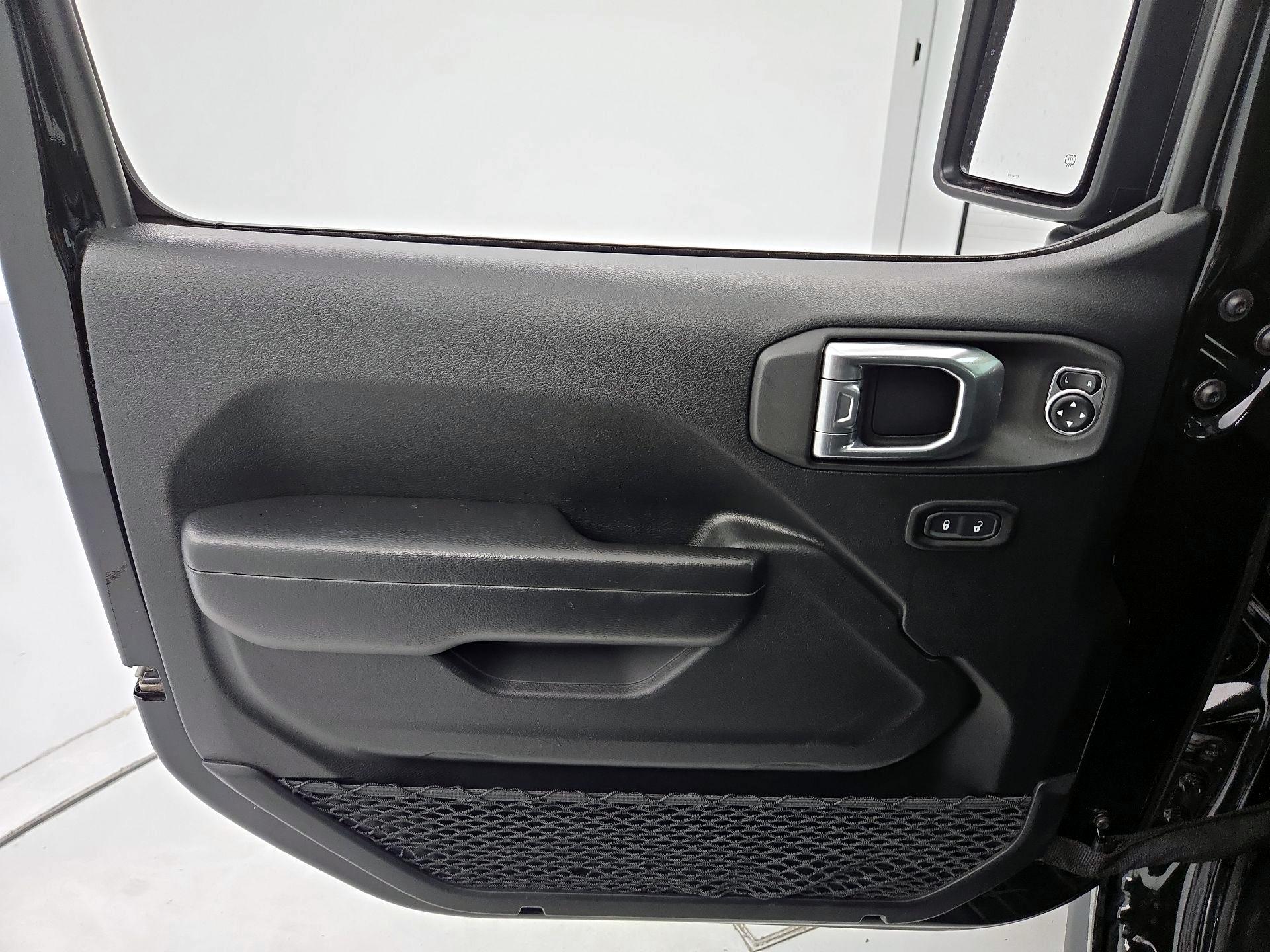 Thumbnail: 2021 Jeep Wrangler - 12