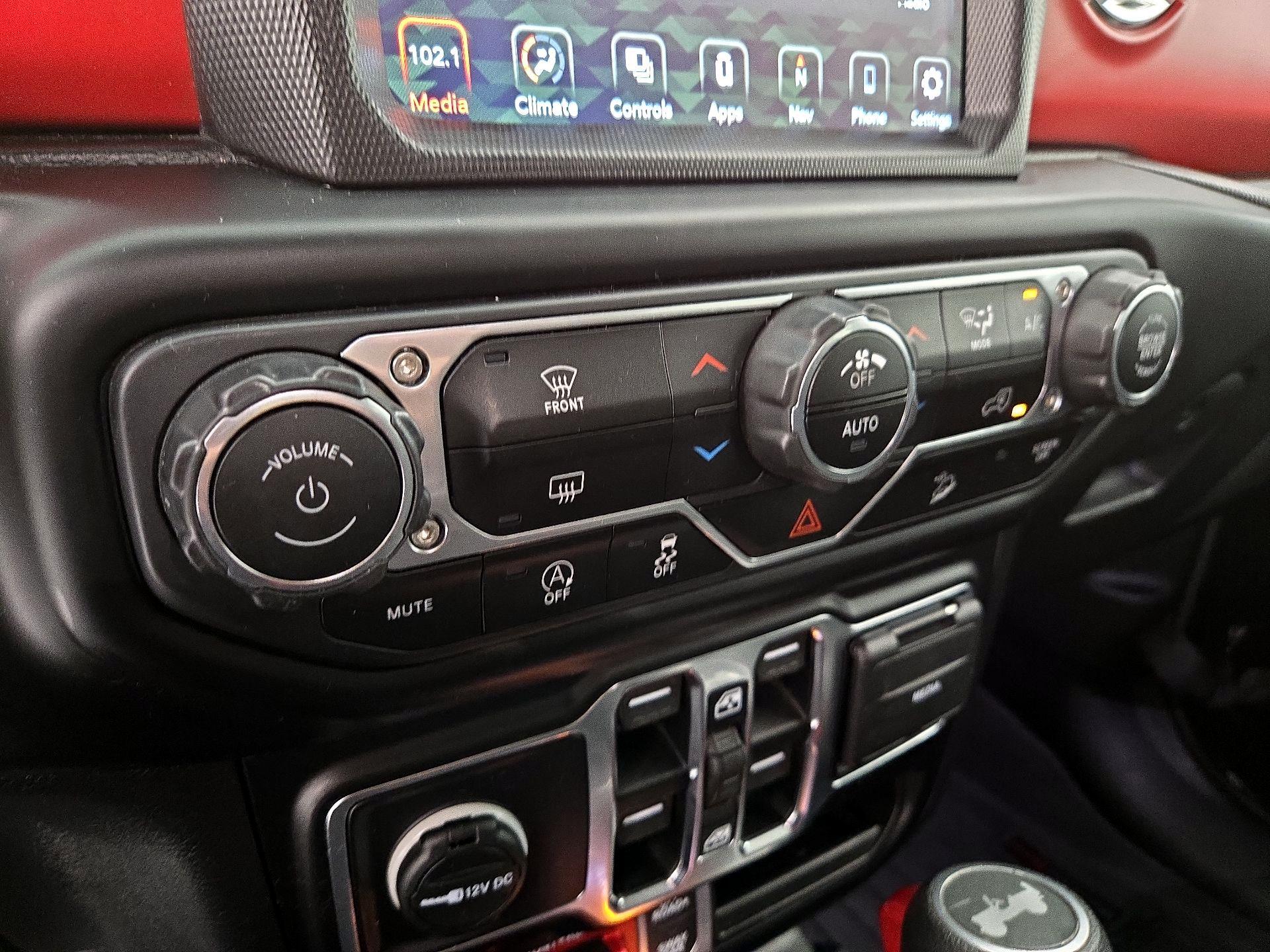 Thumbnail: 2021 Jeep Wrangler - 17
