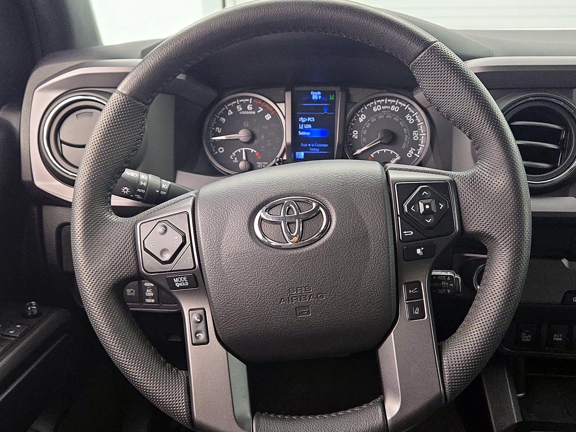 Thumbnail: 2021 Toyota Tacoma - 10