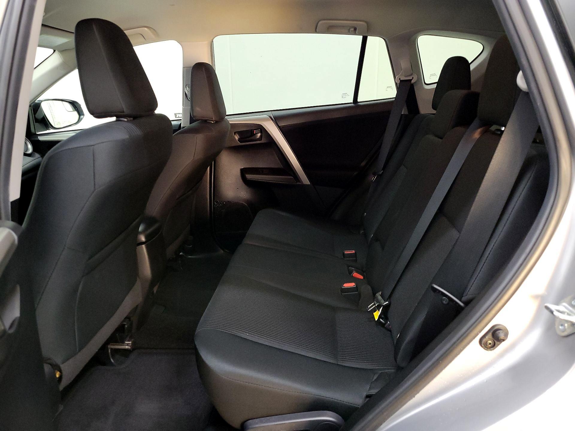 Thumbnail: 2018 Toyota RAV4 - 19
