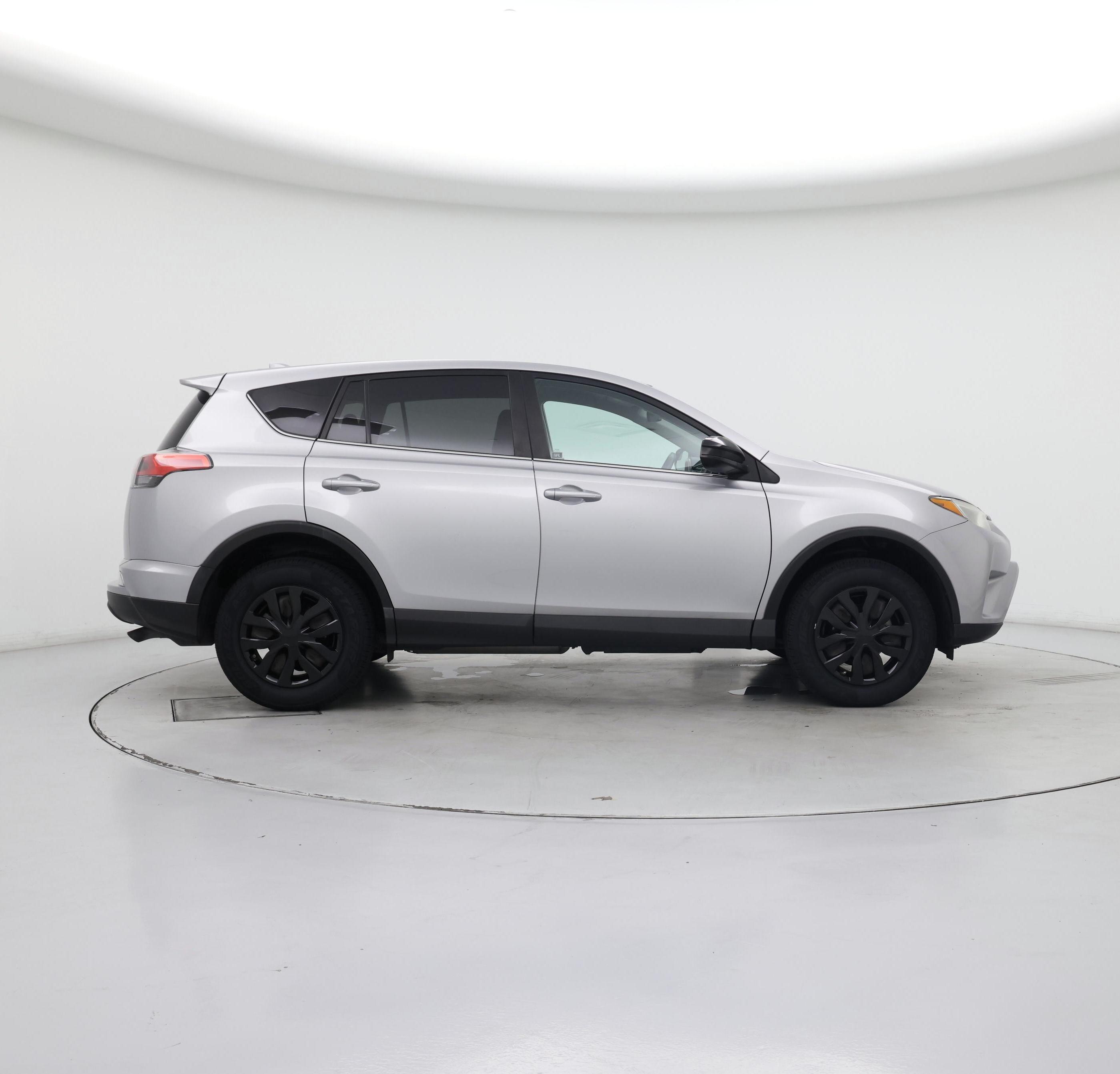 Thumbnail: 2018 Toyota RAV4 - 7