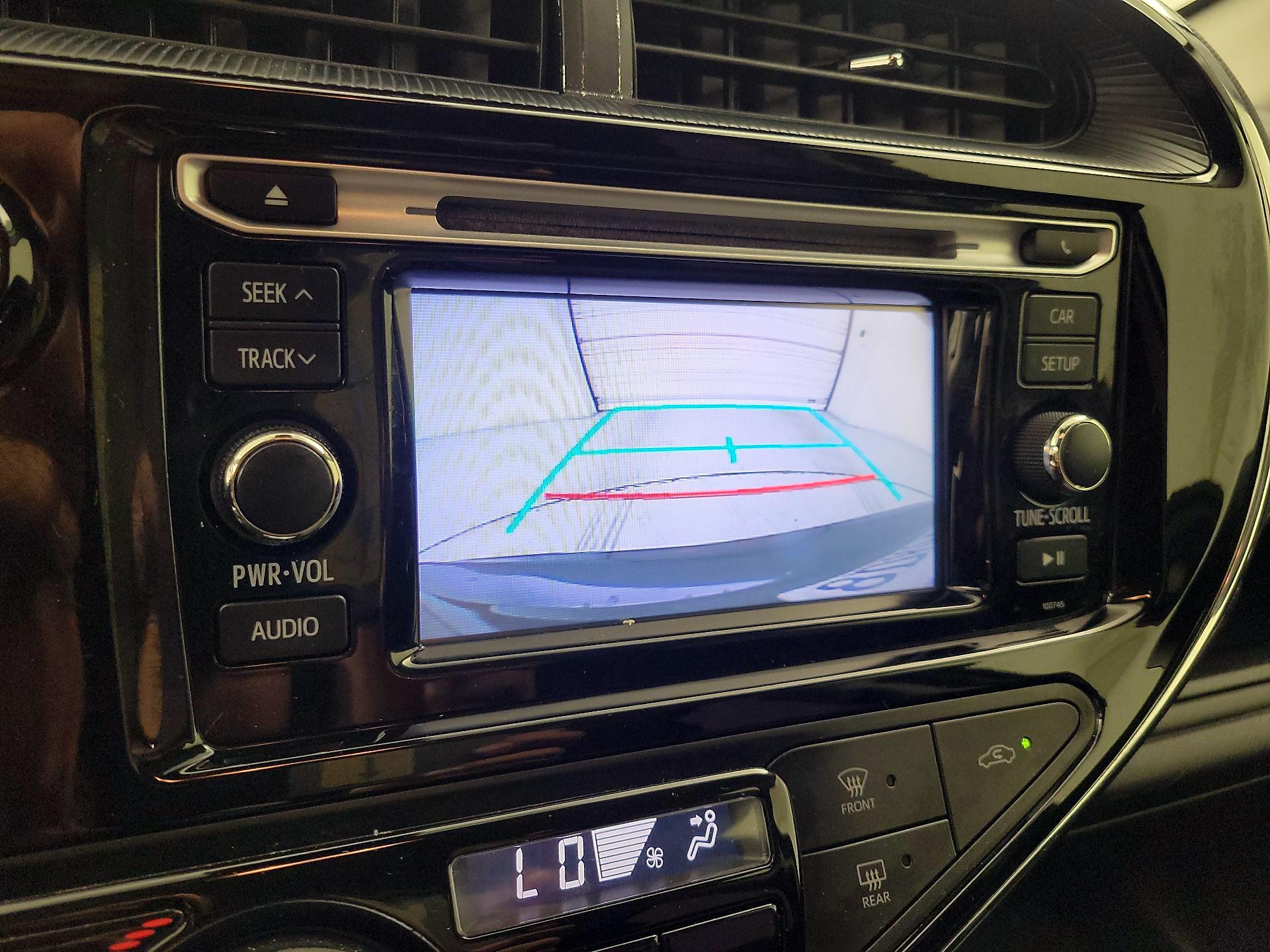 Thumbnail: 2018 Toyota Prius c - 14