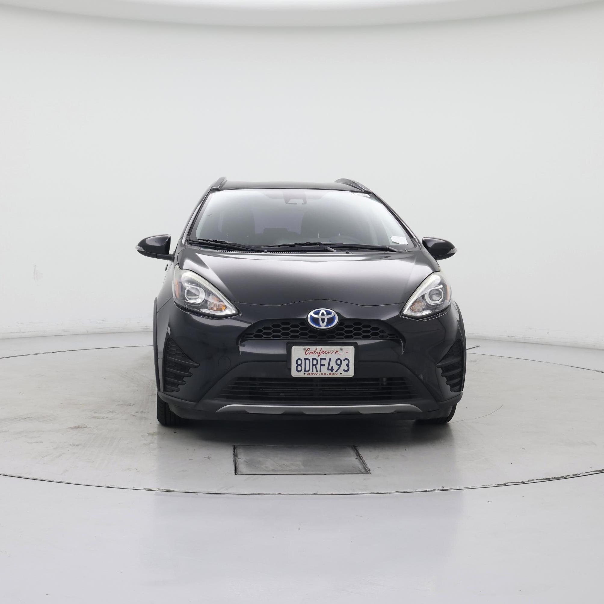 Thumbnail: 2018 Toyota Prius c - 5