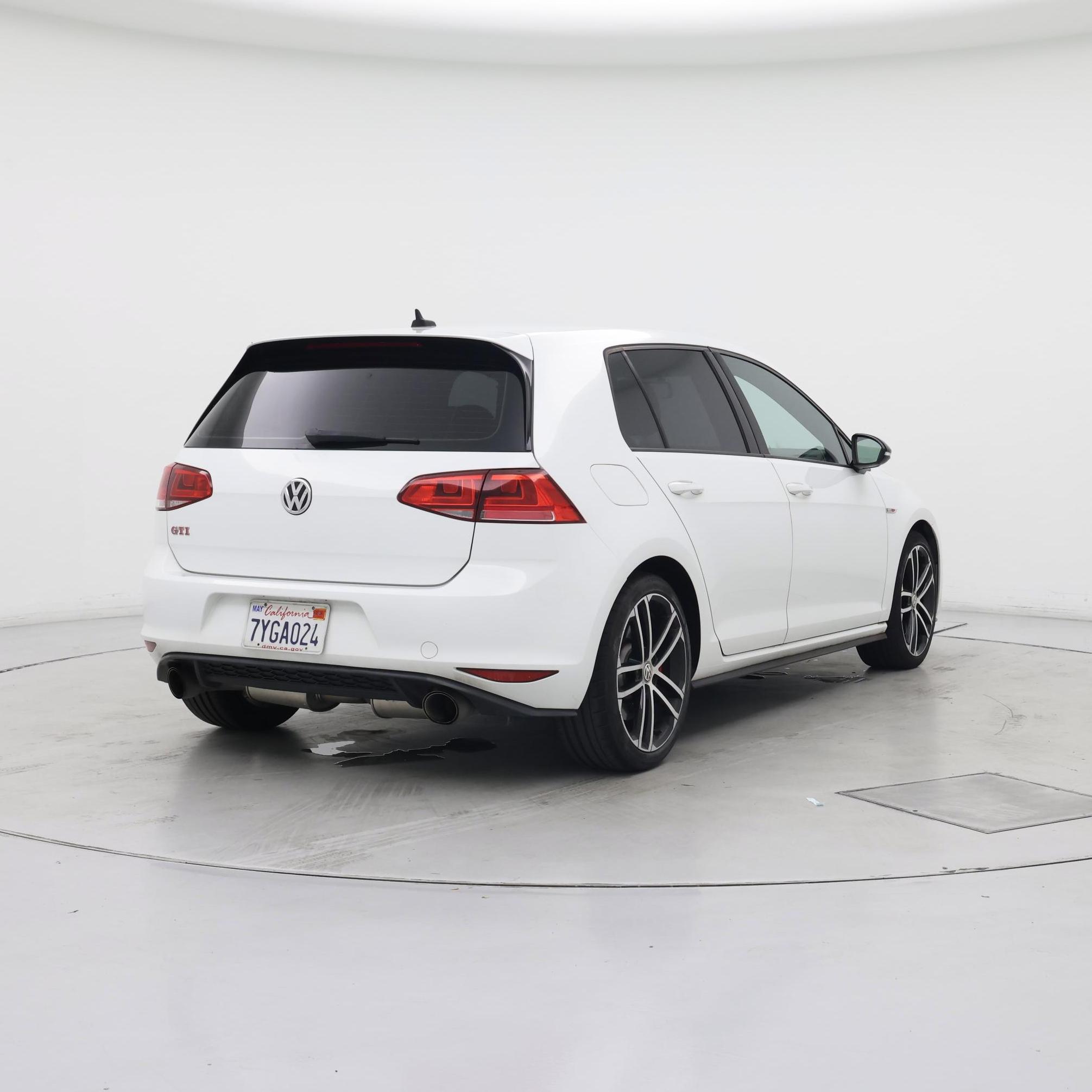 Thumbnail: 2017 Volkswagen Golf - 8