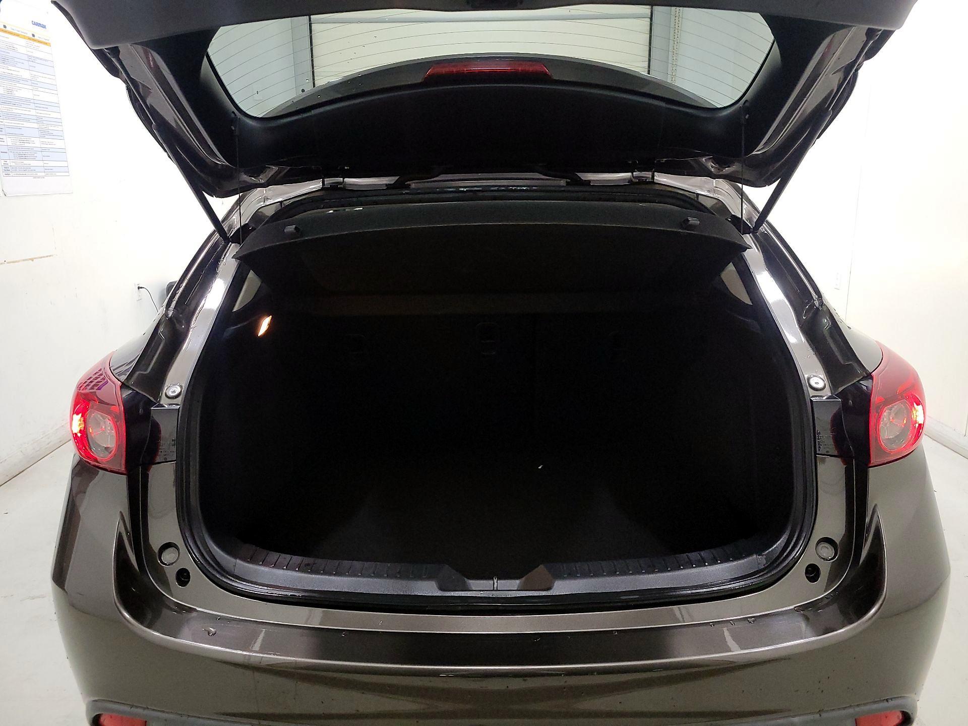 Thumbnail: 2015 Mazda Mazda3 - 20