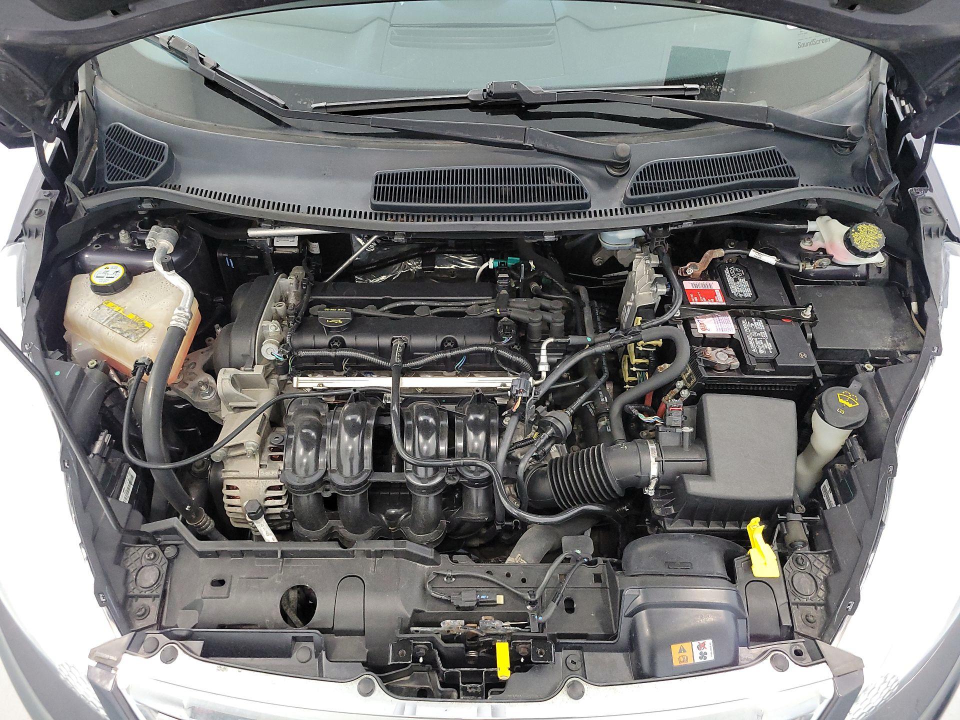 Thumbnail: 2013 Ford Fiesta - 19