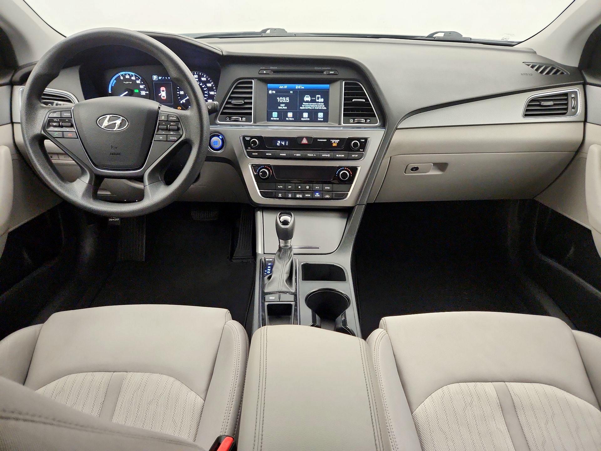 Thumbnail: 2017 Hyundai Sonata - 9