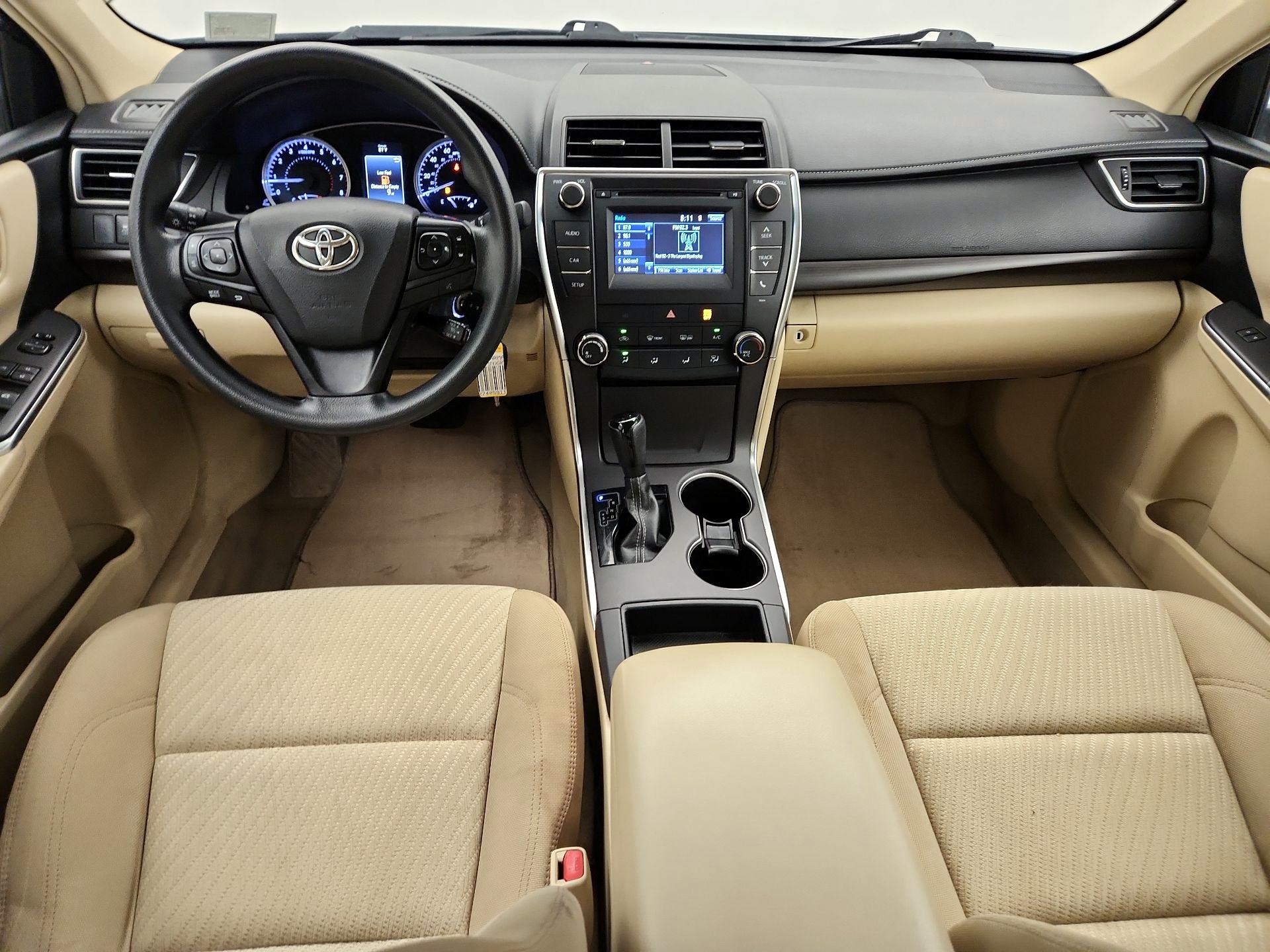 Thumbnail: 2016 Toyota Camry - 9