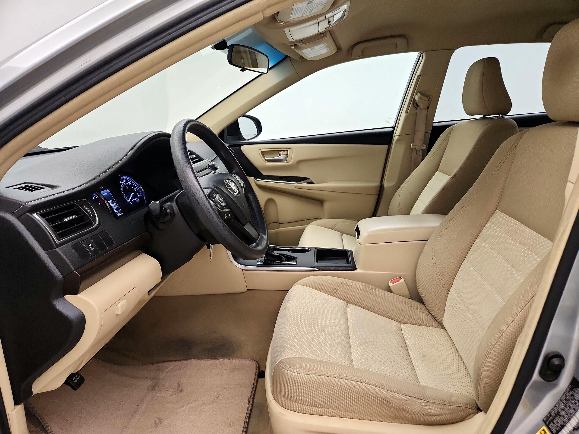 Thumbnail: 2016 Toyota Camry - 11