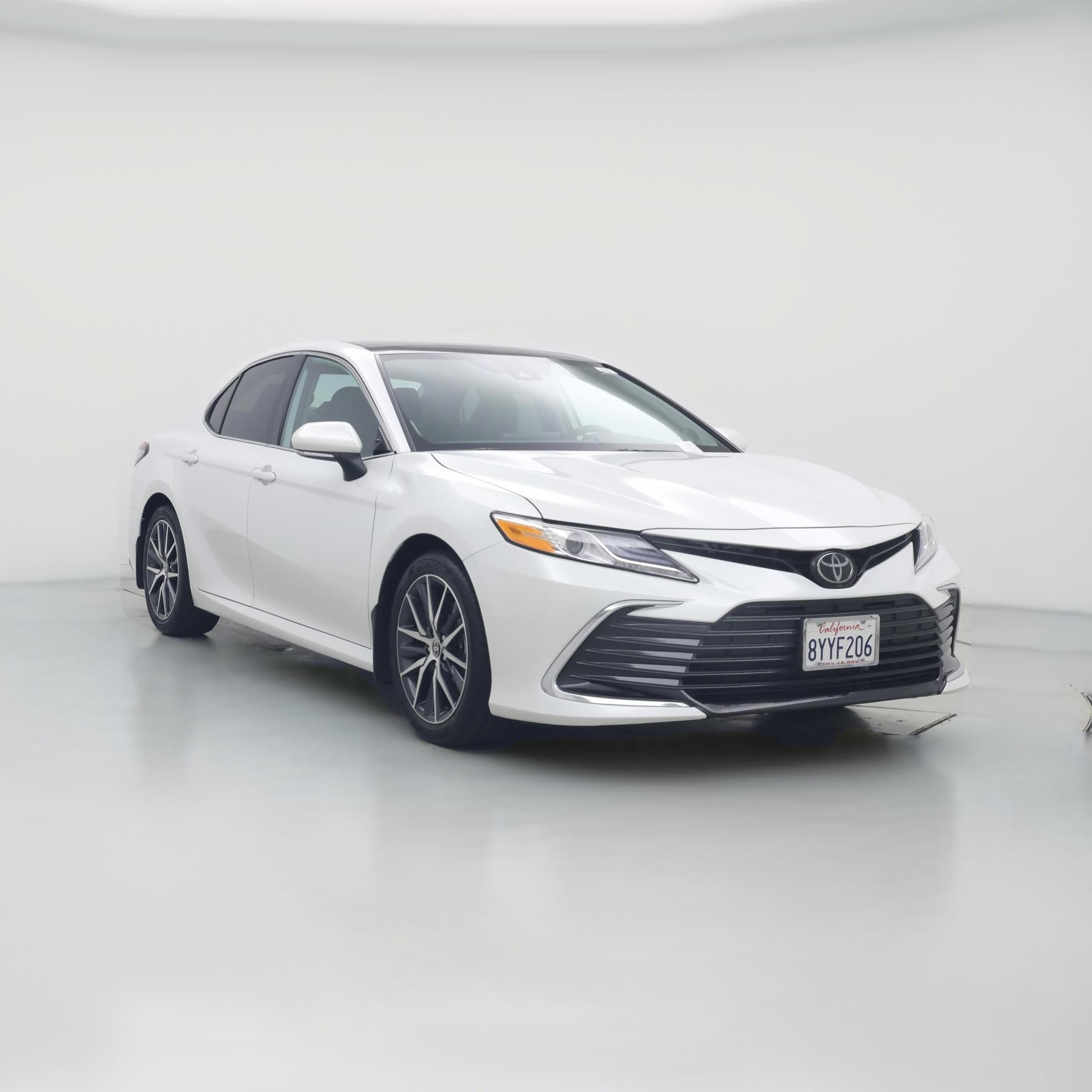 Thumbnail: 2022 Toyota Camry - 1