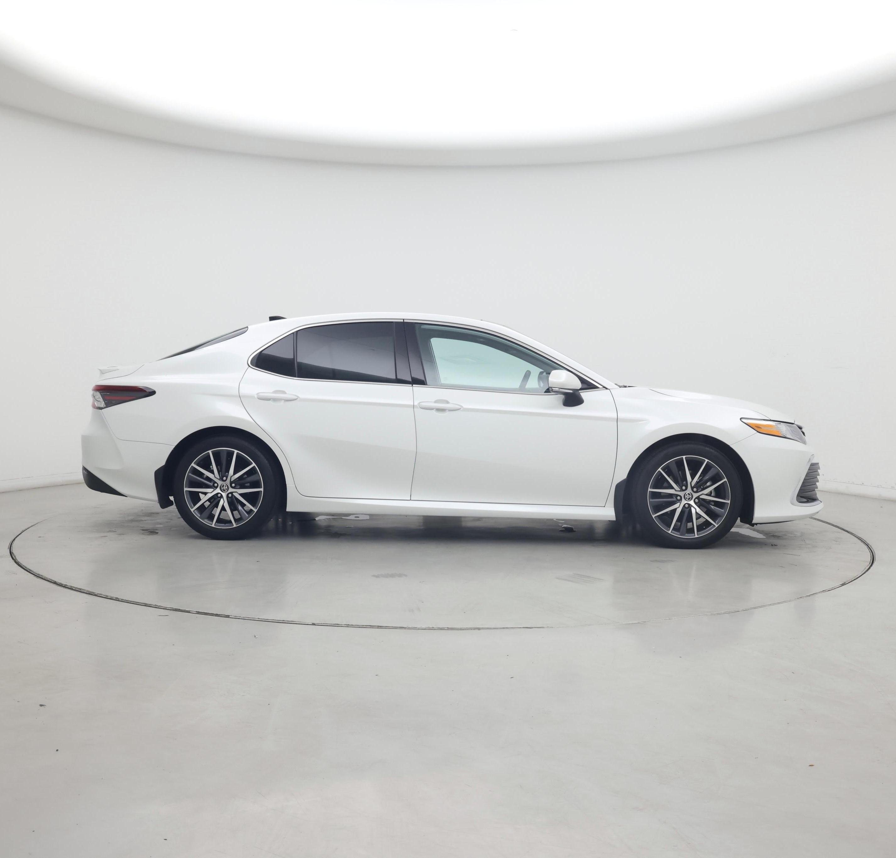 Thumbnail: 2022 Toyota Camry - 7
