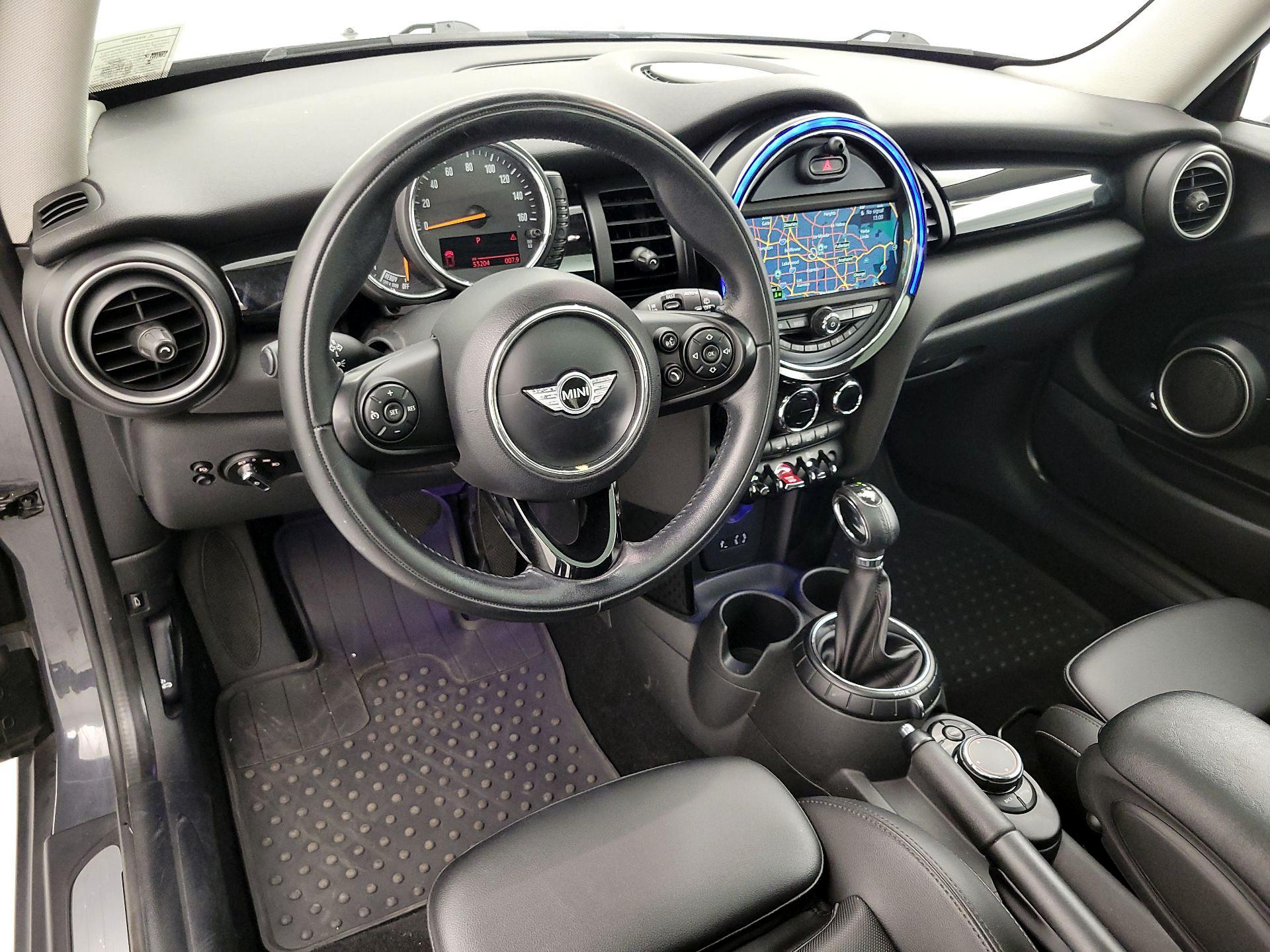 Thumbnail: 2015 MINI Cooper Hardtop - 9