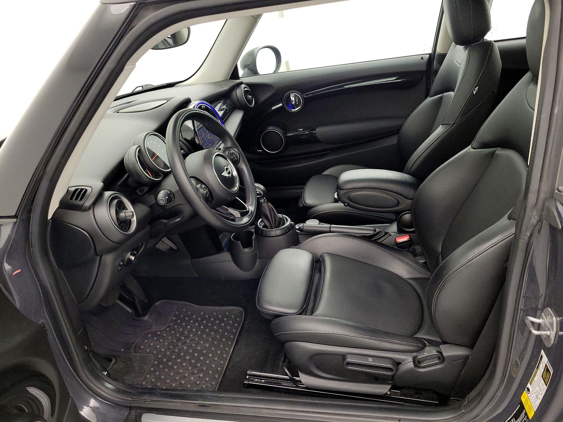 Thumbnail: 2015 MINI Cooper Hardtop - 11