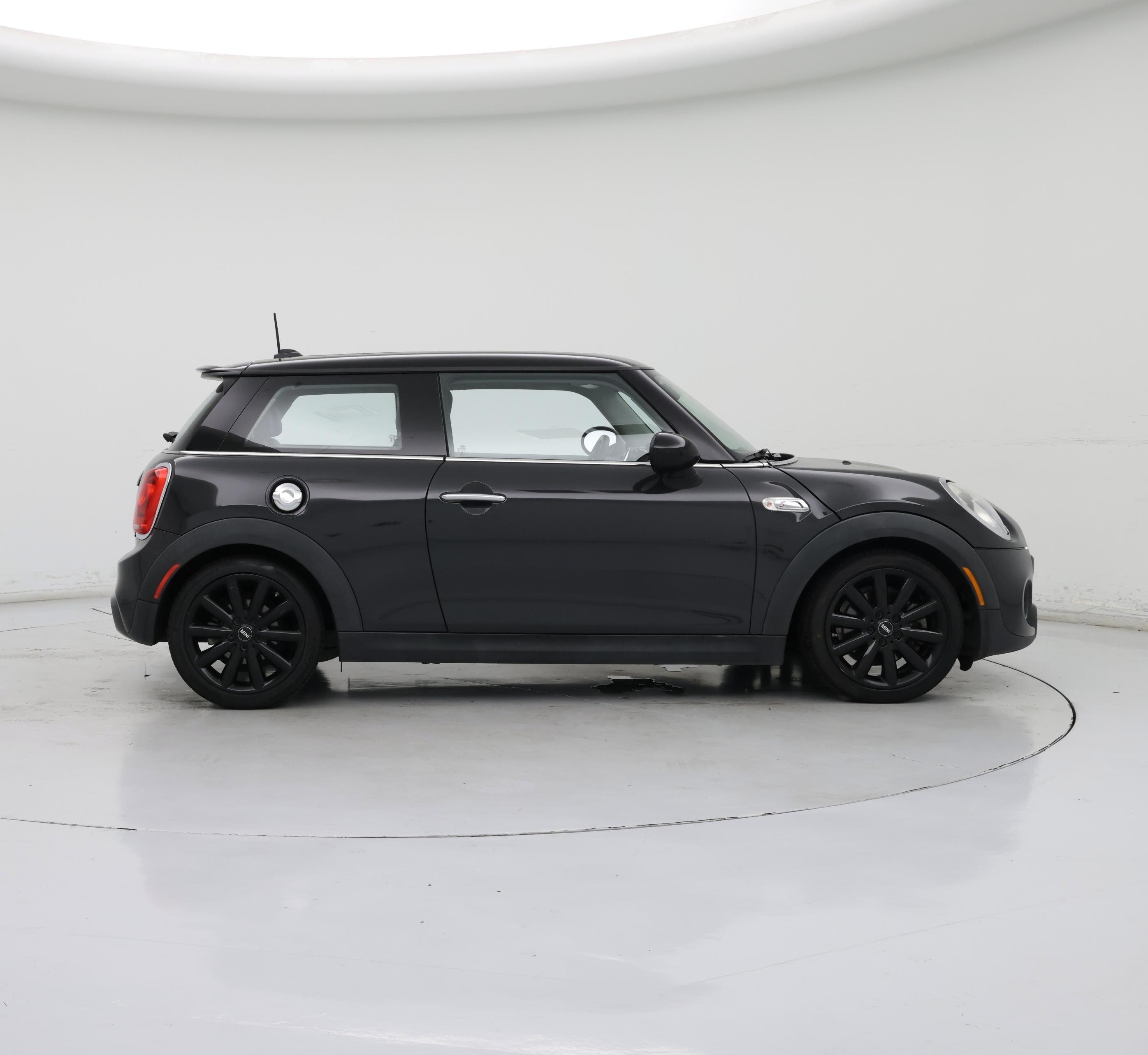 Thumbnail: 2015 MINI Cooper Hardtop - 7