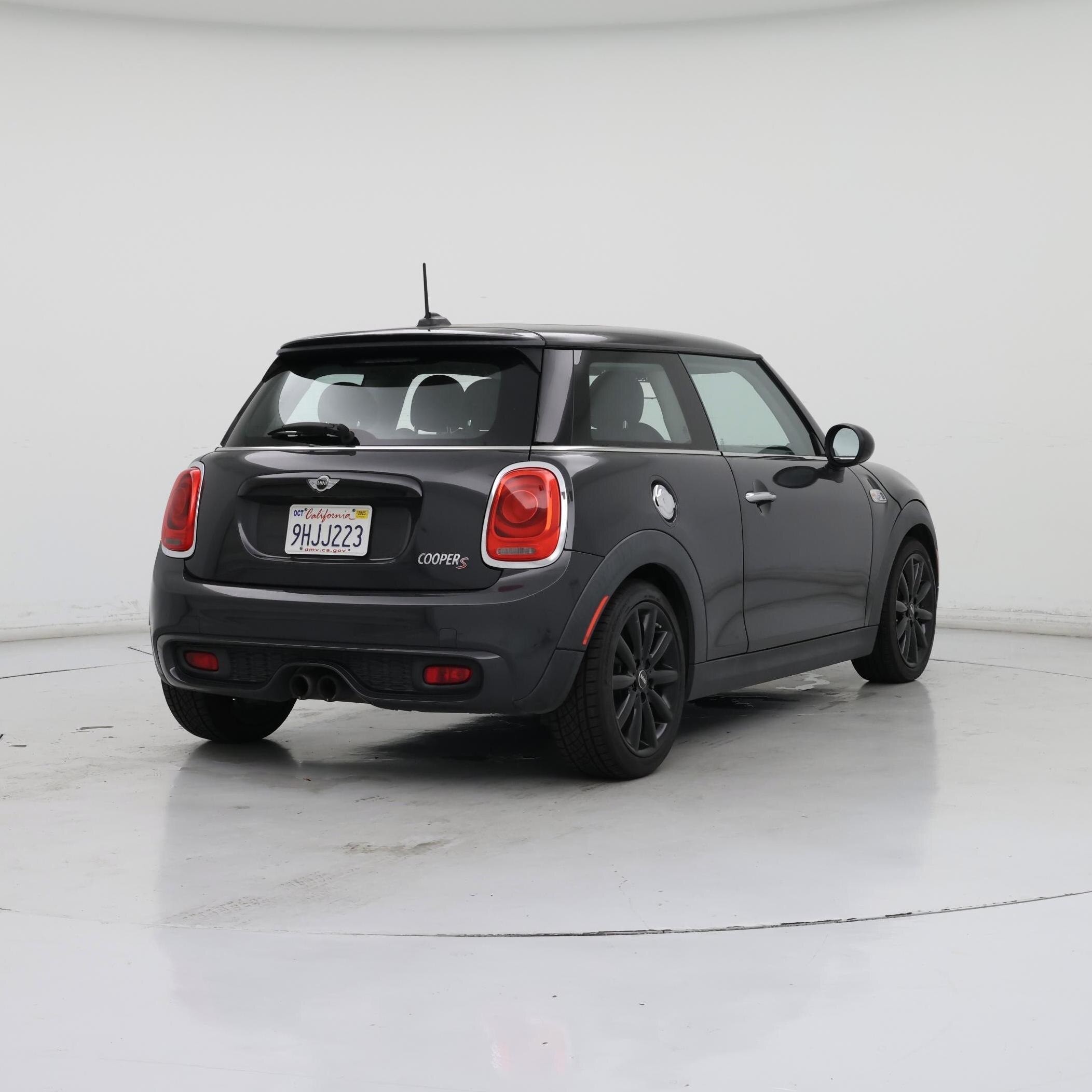 Thumbnail: 2015 MINI Cooper Hardtop - 8