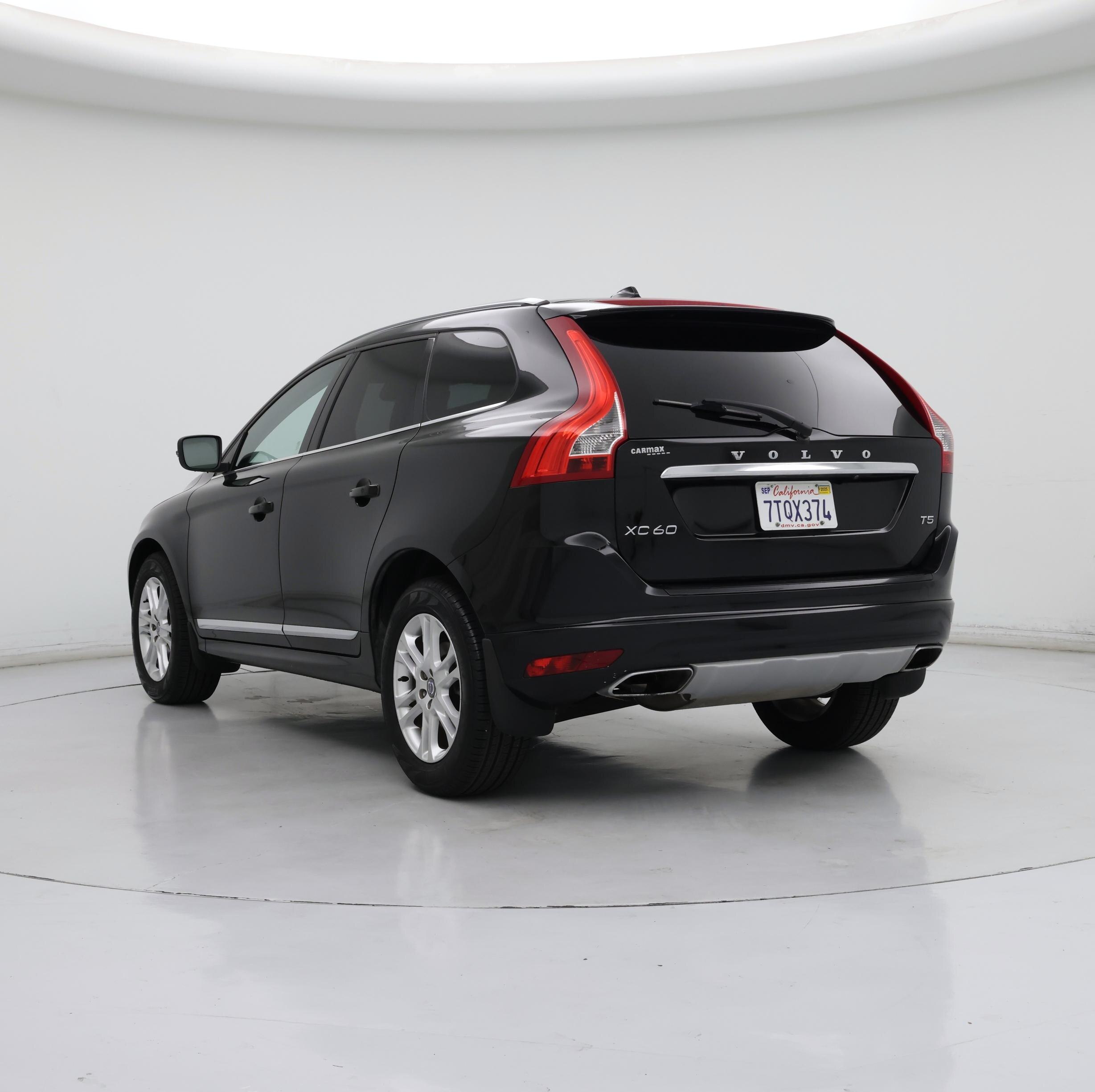 Thumbnail: 2016 Volvo XC60 - 2