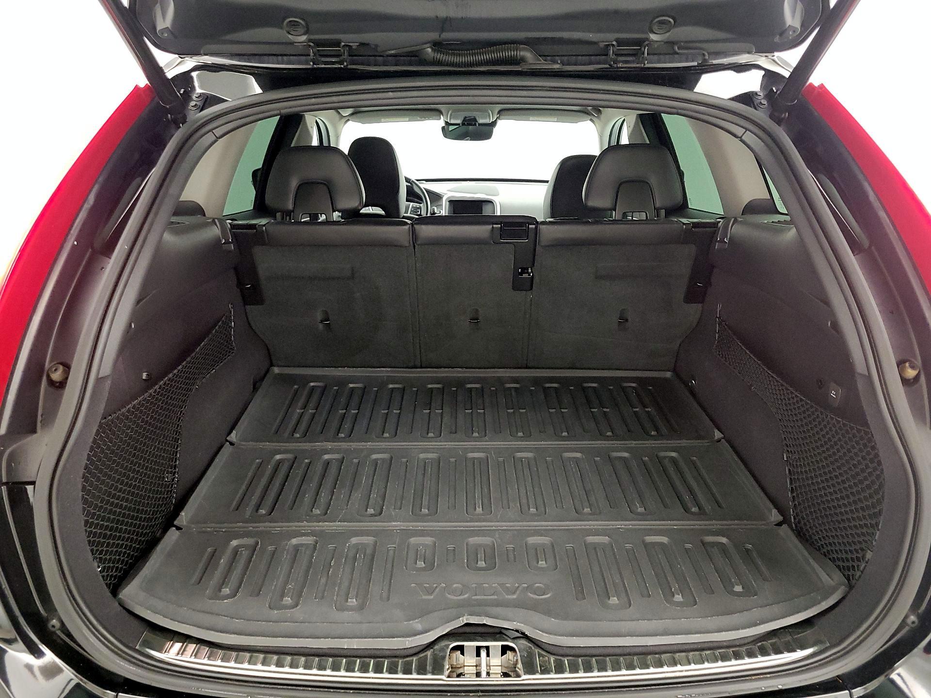 Thumbnail: 2016 Volvo XC60 - 20
