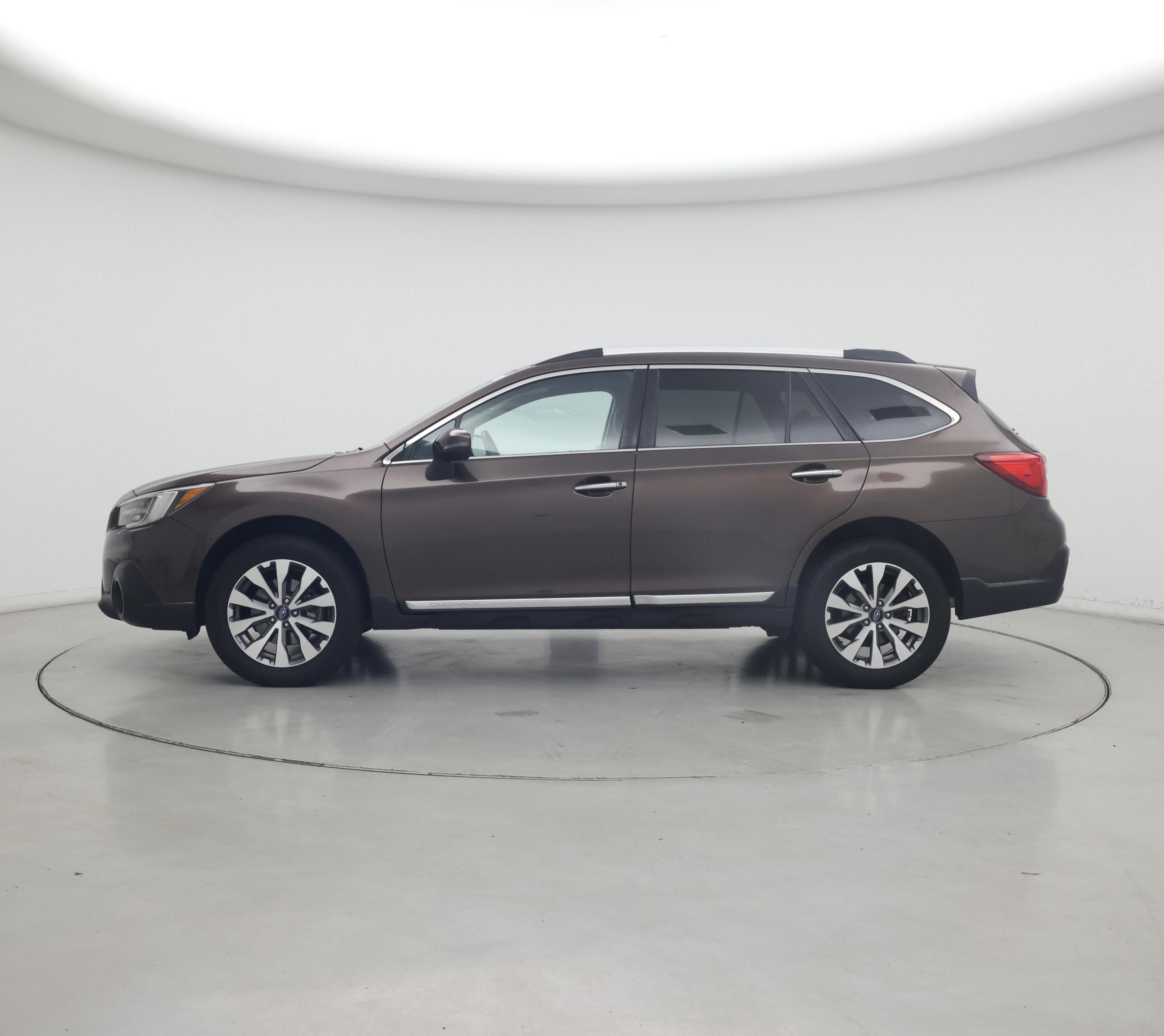 Thumbnail: 2019 Subaru Outback - 3
