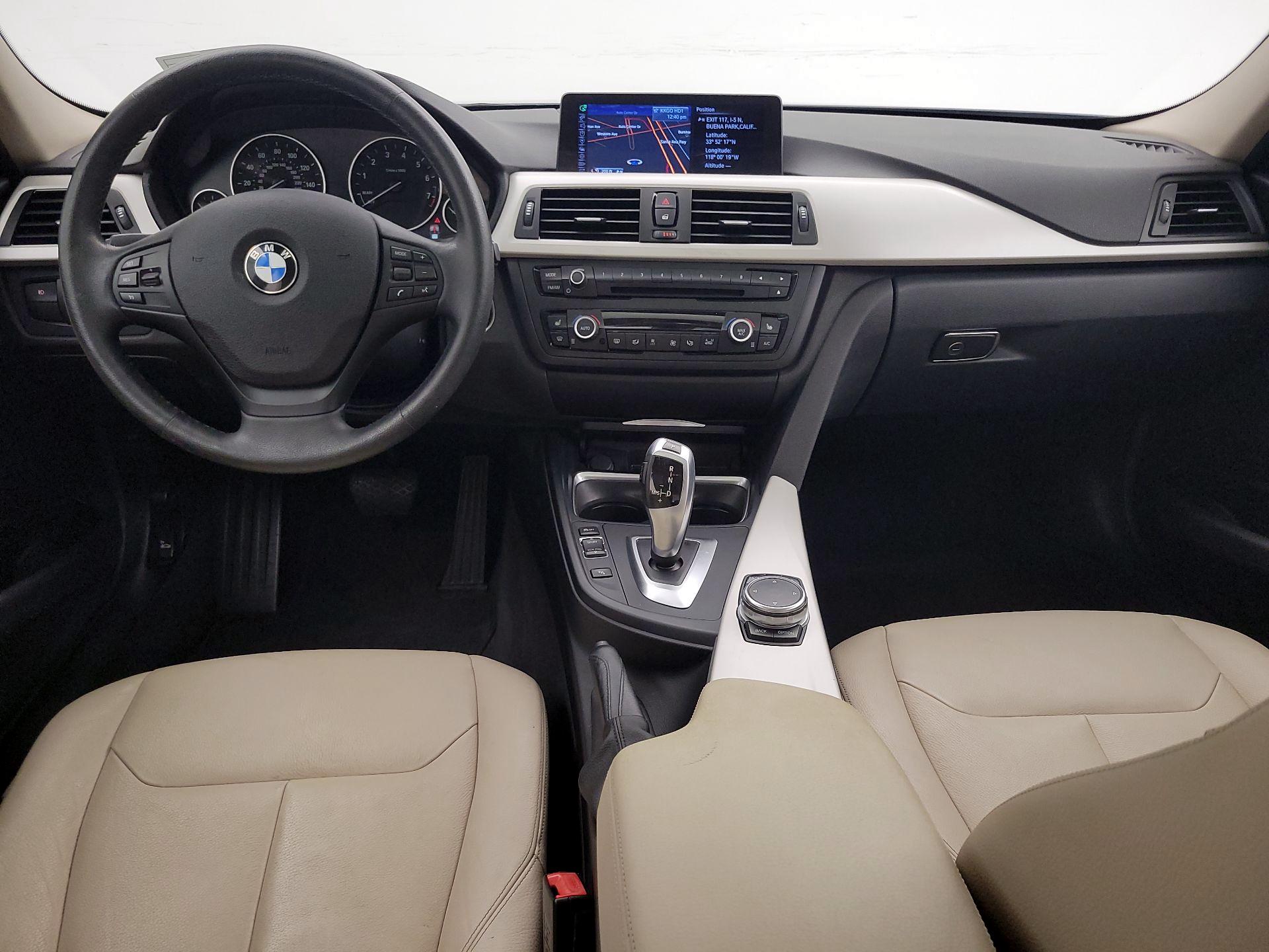 Thumbnail: 2015 BMW 3 Series - 9