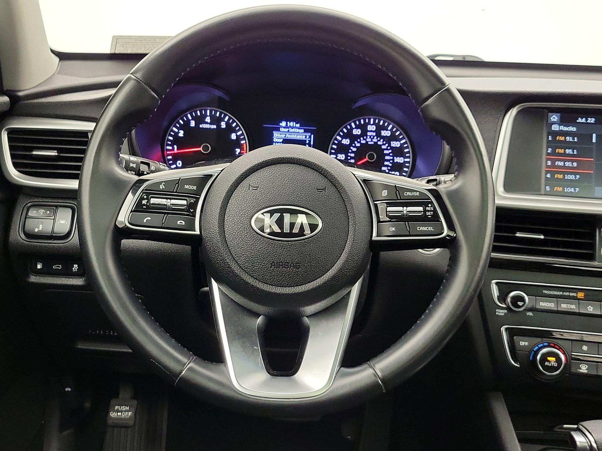 Thumbnail: 2019 Kia Optima - 10