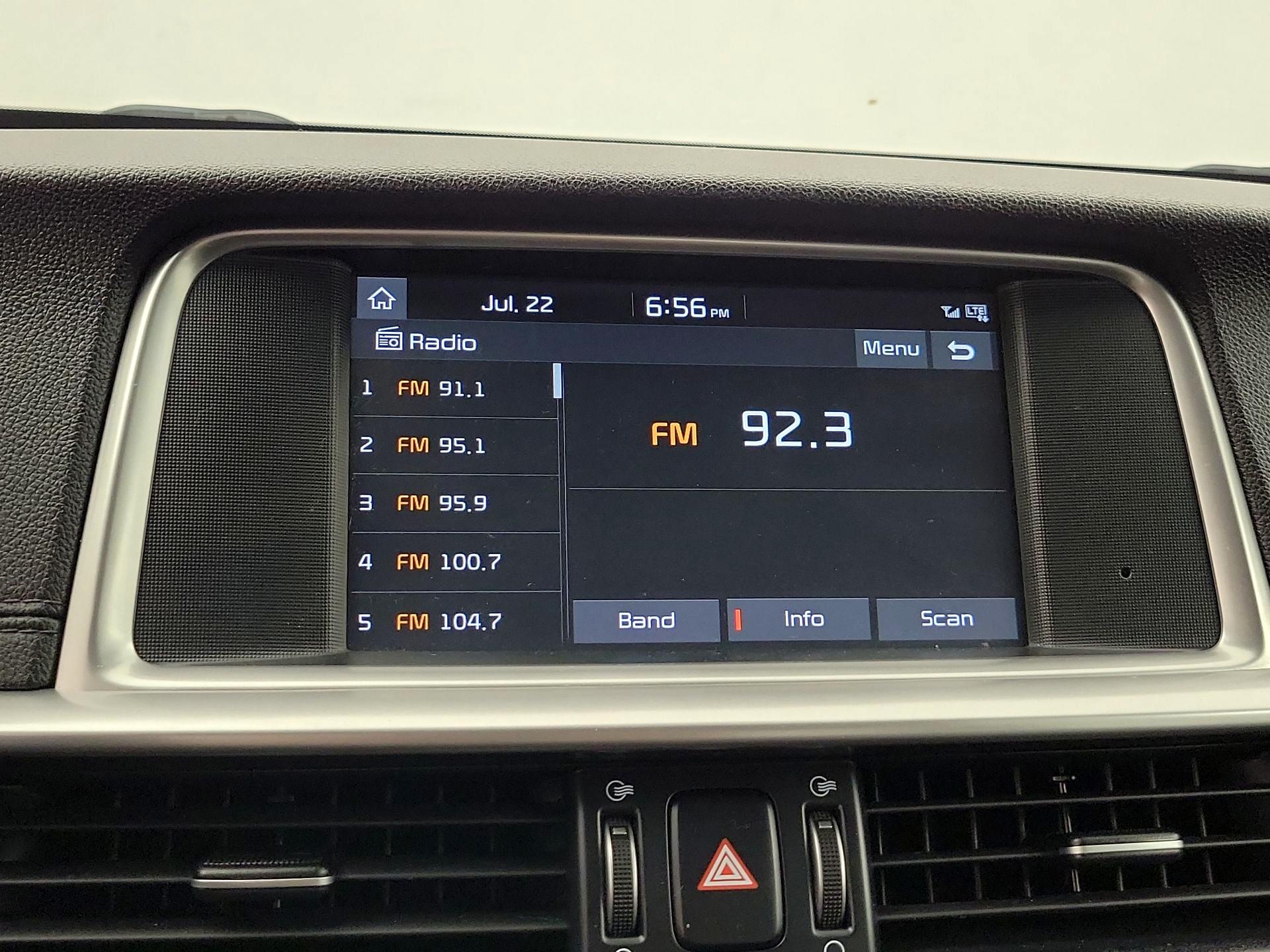 Thumbnail: 2019 Kia Optima - 15