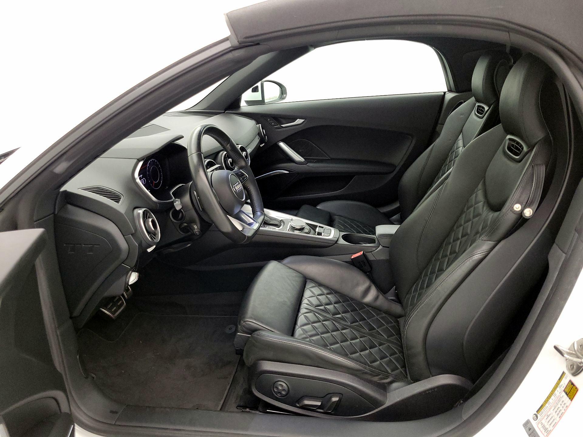 Thumbnail: 2016 Audi TT - 11