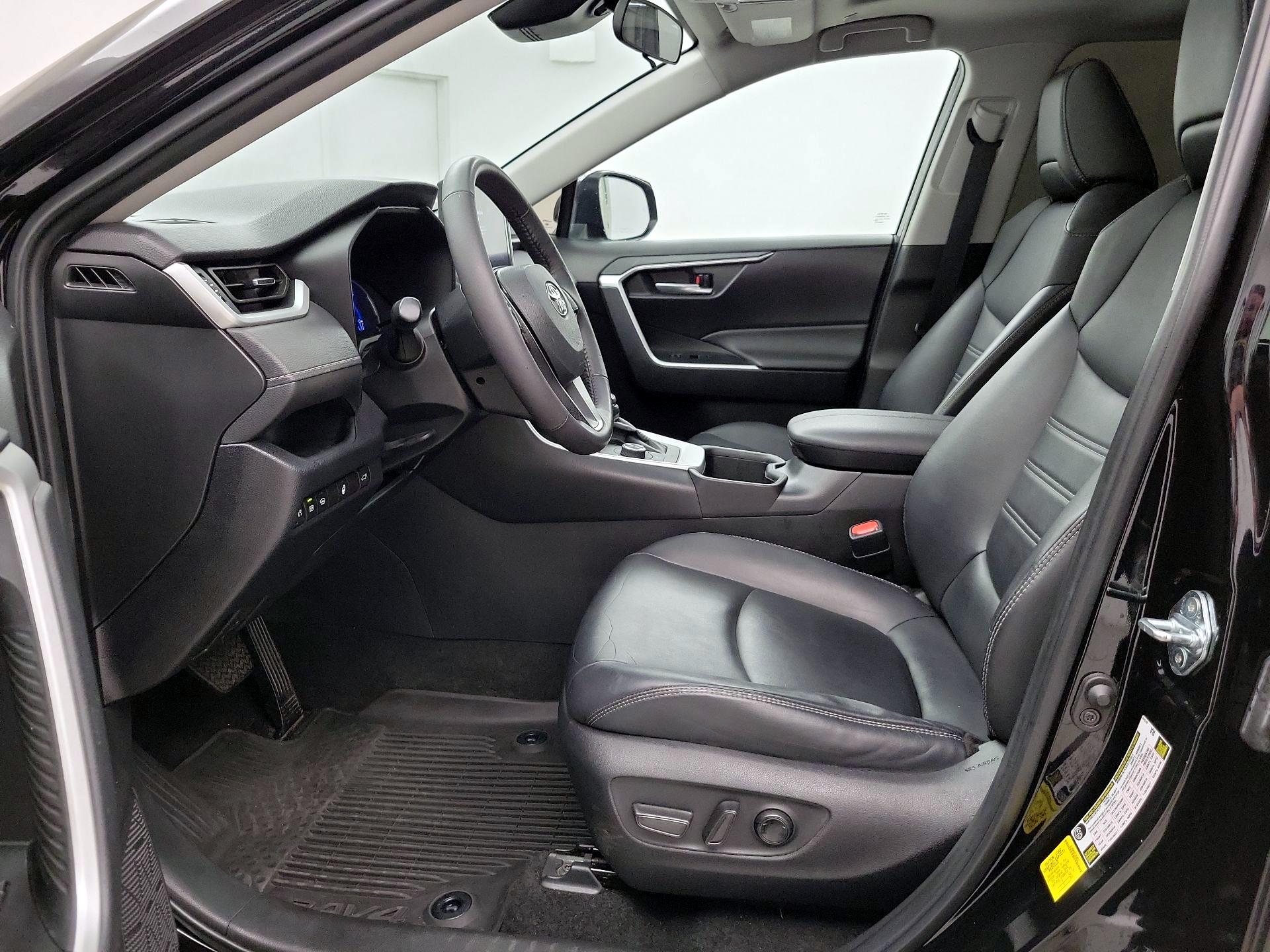Thumbnail: 2024 Toyota RAV4 - 11