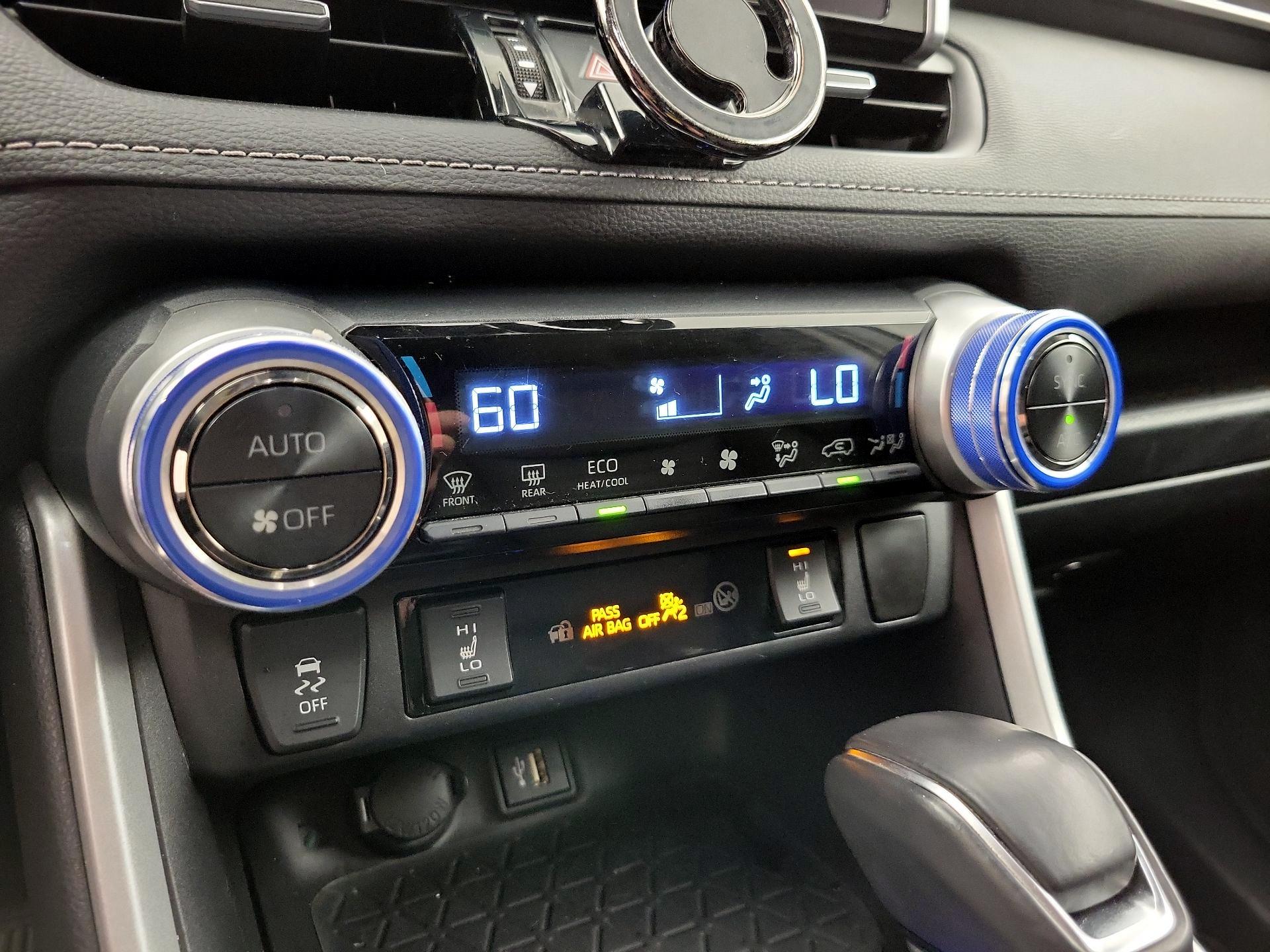 Thumbnail: 2024 Toyota RAV4 - 16