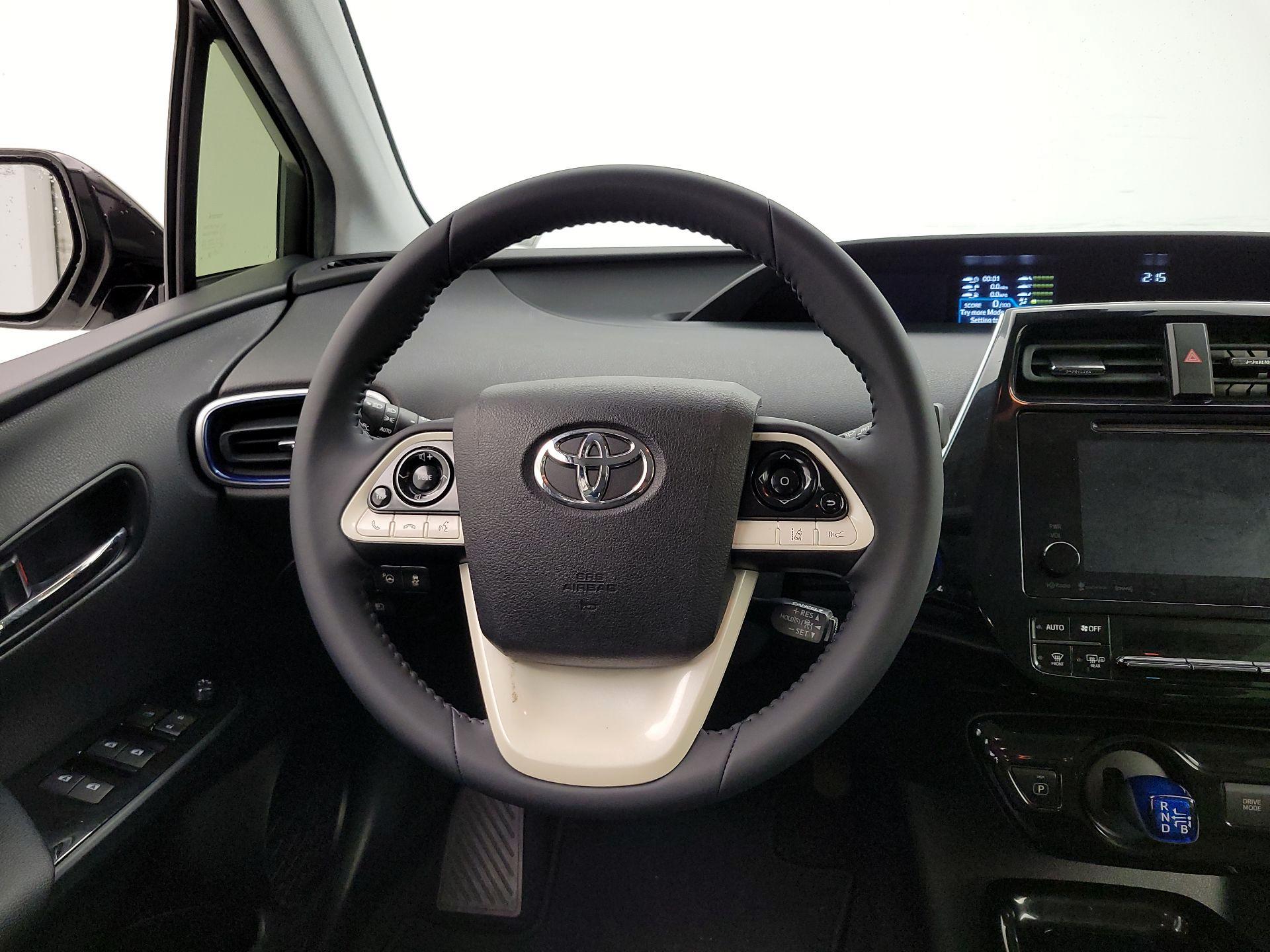 Thumbnail: 2017 Toyota Prius - 10