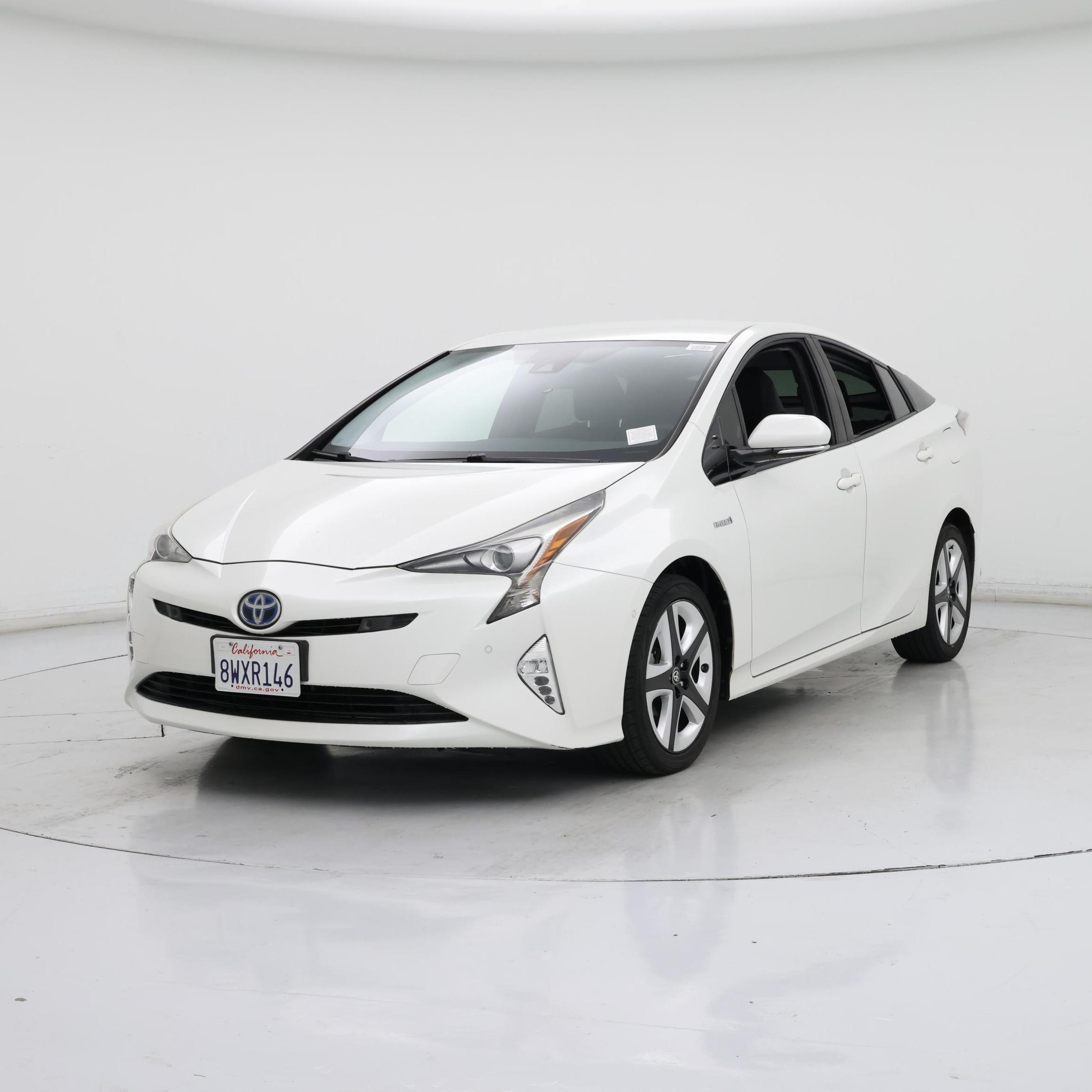 Thumbnail: 2017 Toyota Prius - 4