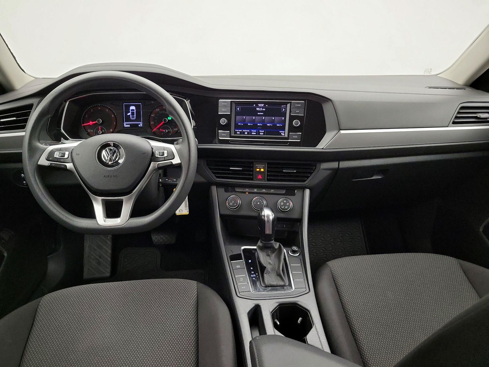 Thumbnail: 2021 Volkswagen Jetta - 9