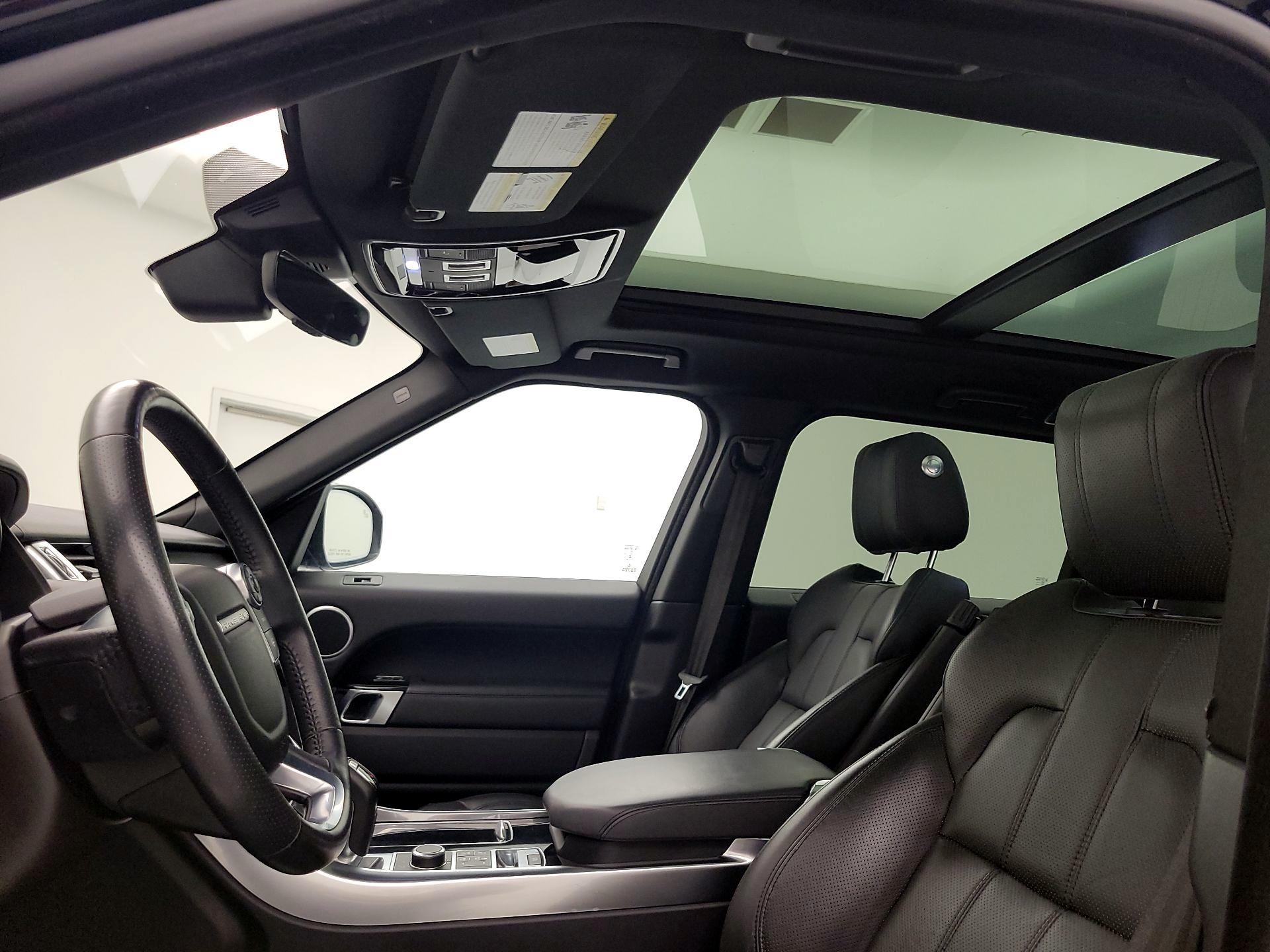 Thumbnail: 2017 Land Rover Range Rover Sport - 20