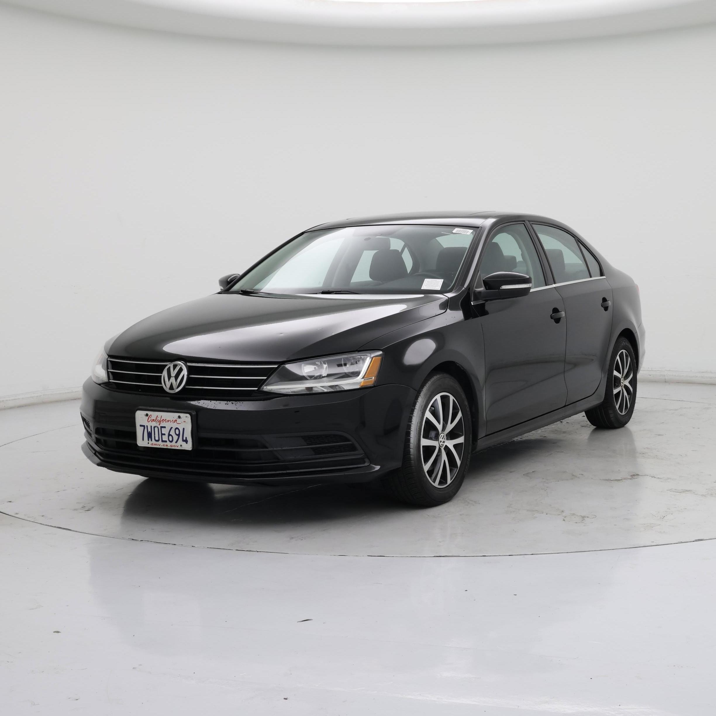 Thumbnail: 2017 Volkswagen Jetta - 4