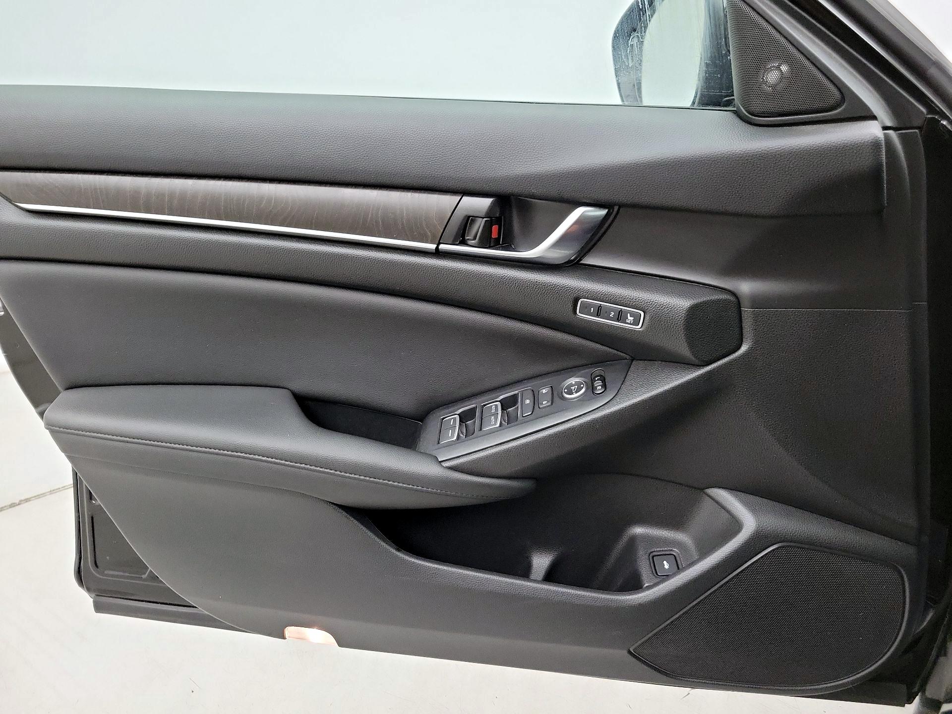Thumbnail: 2020 Honda Accord - 12
