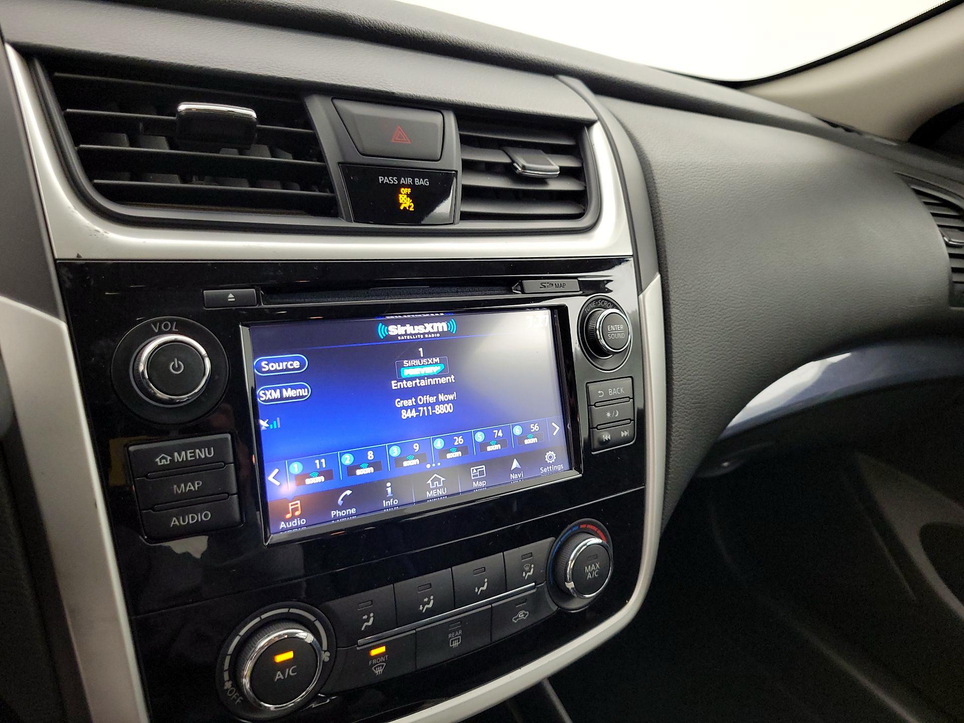 Thumbnail: 2018 Nissan Altima - 16