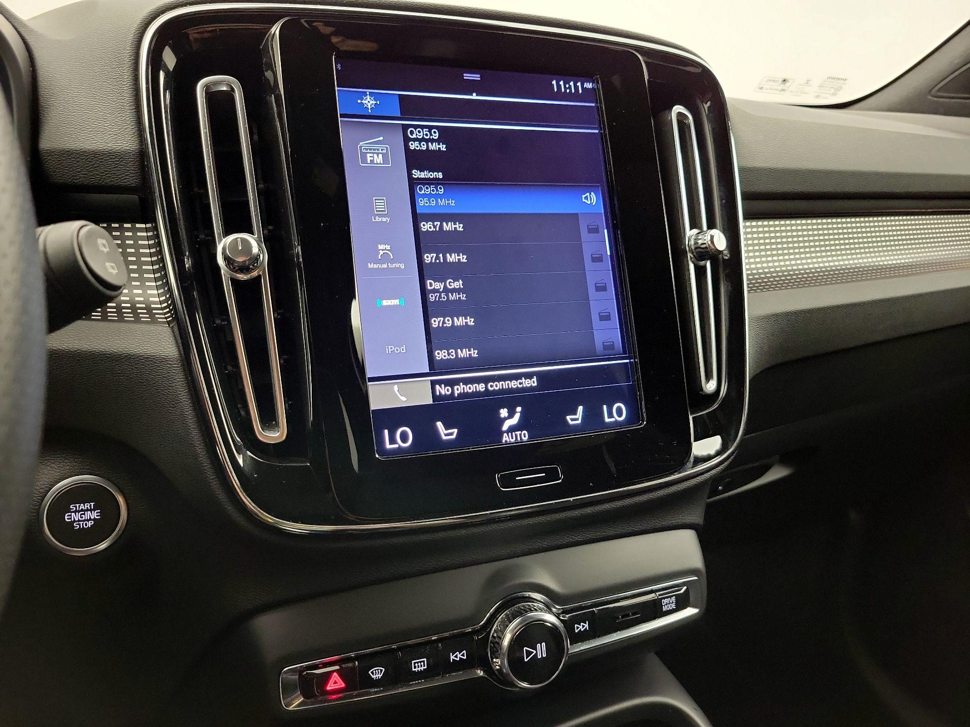 Thumbnail: 2019 Volvo XC40 - 16