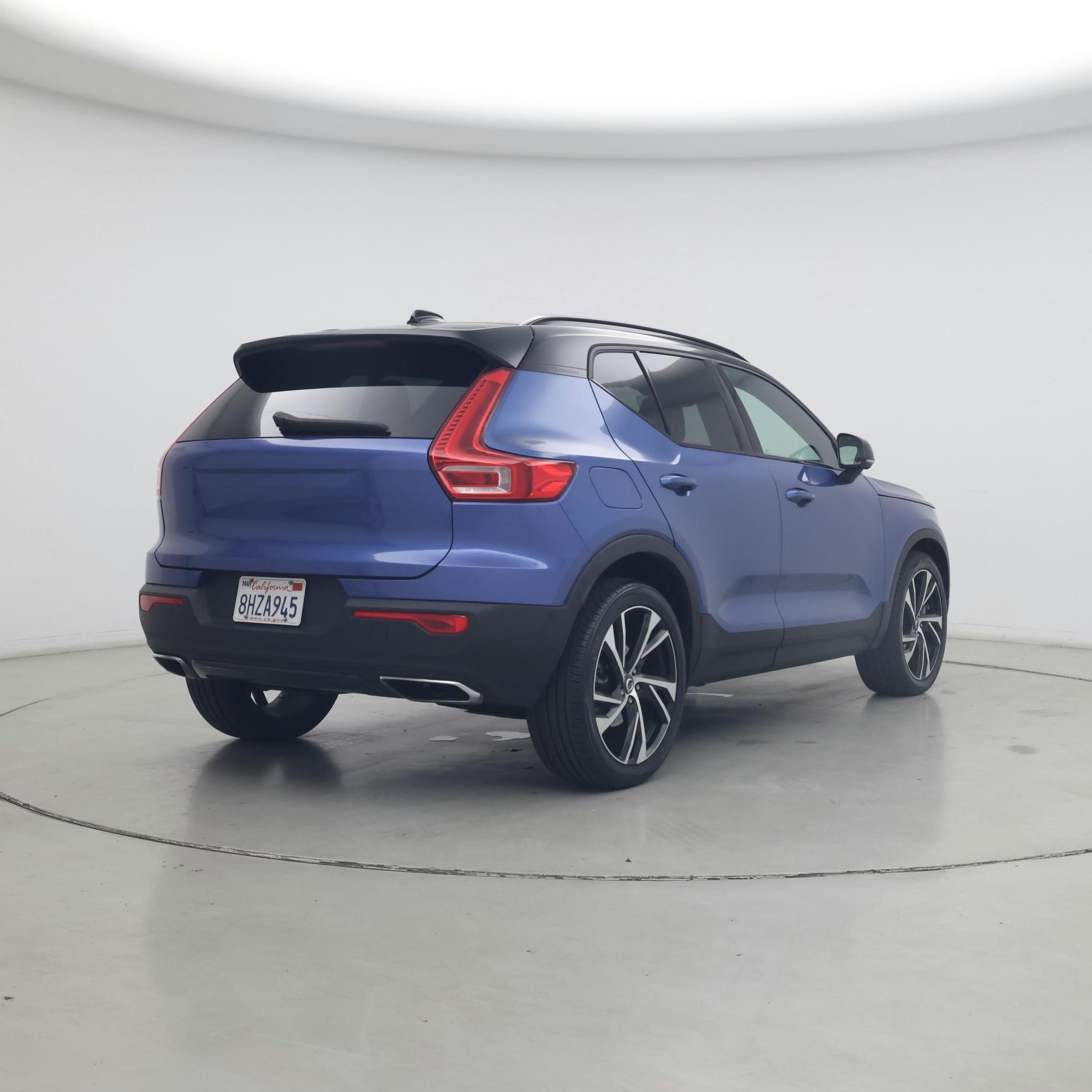 Thumbnail: 2019 Volvo XC40 - 8