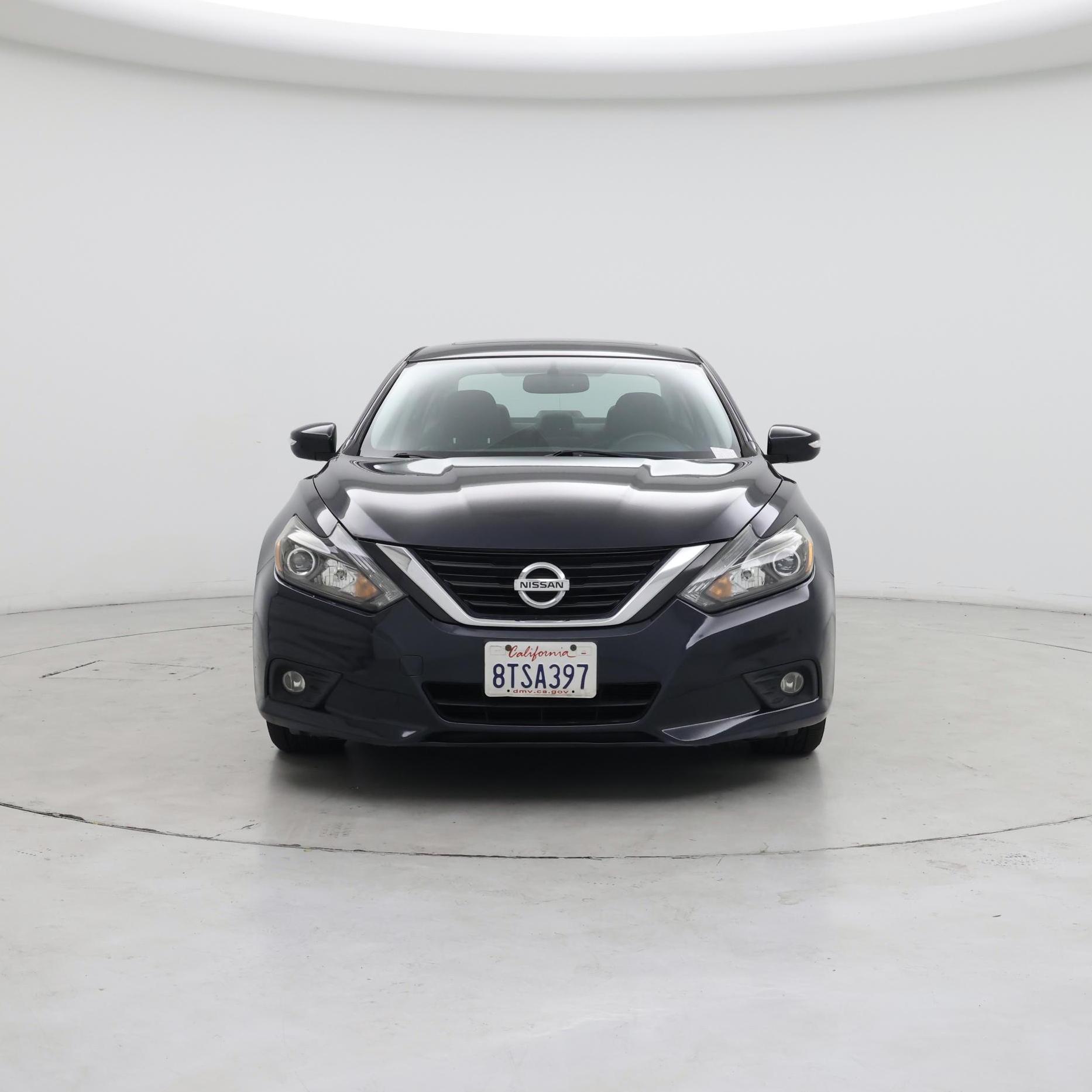 Thumbnail: 2017 Nissan Altima - 5