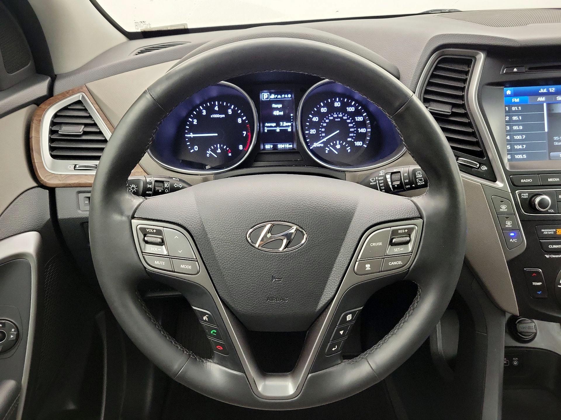 Thumbnail: 2017 Hyundai Santa Fe - 10