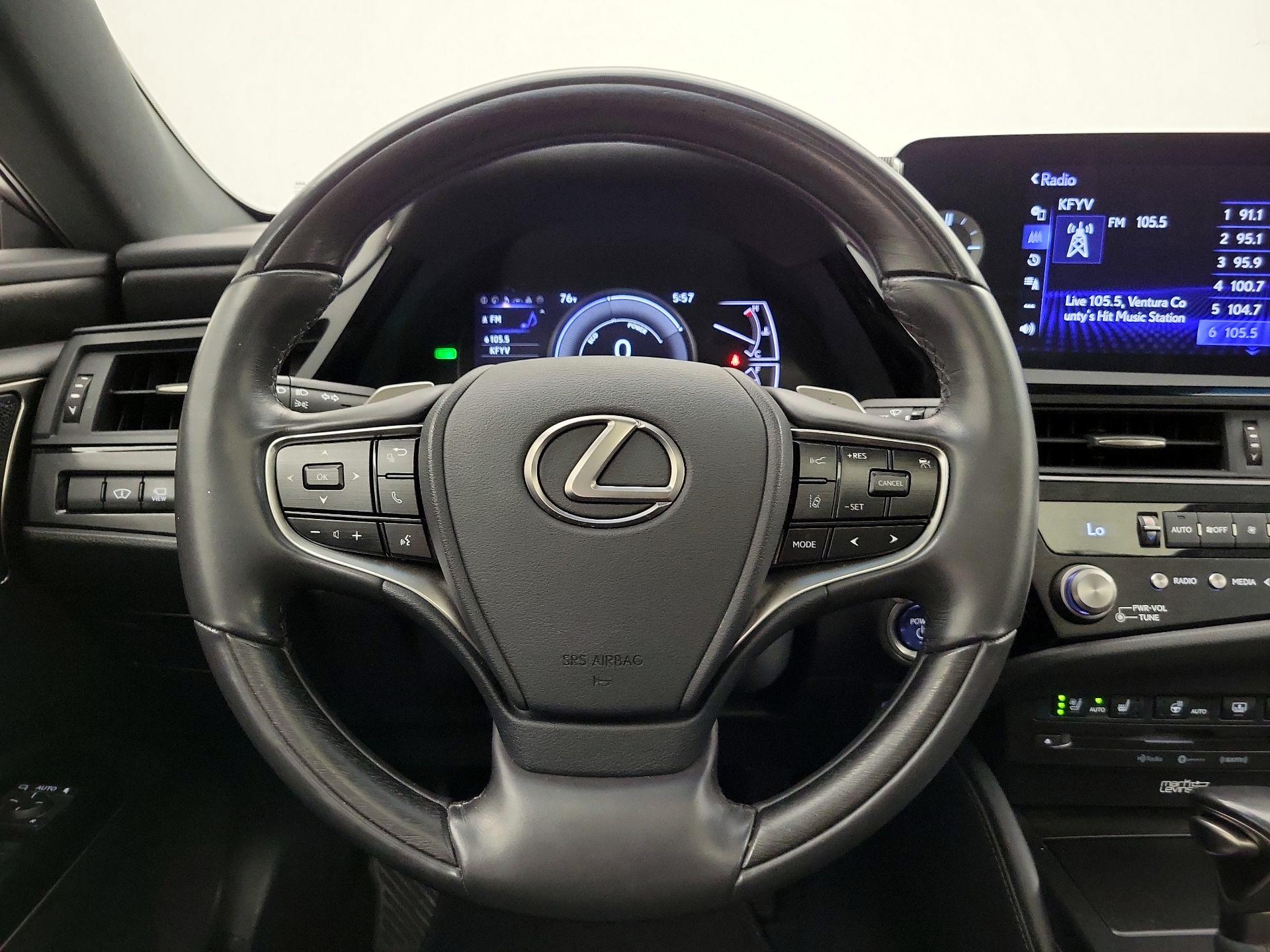 Thumbnail: 2022 Lexus ES - 10