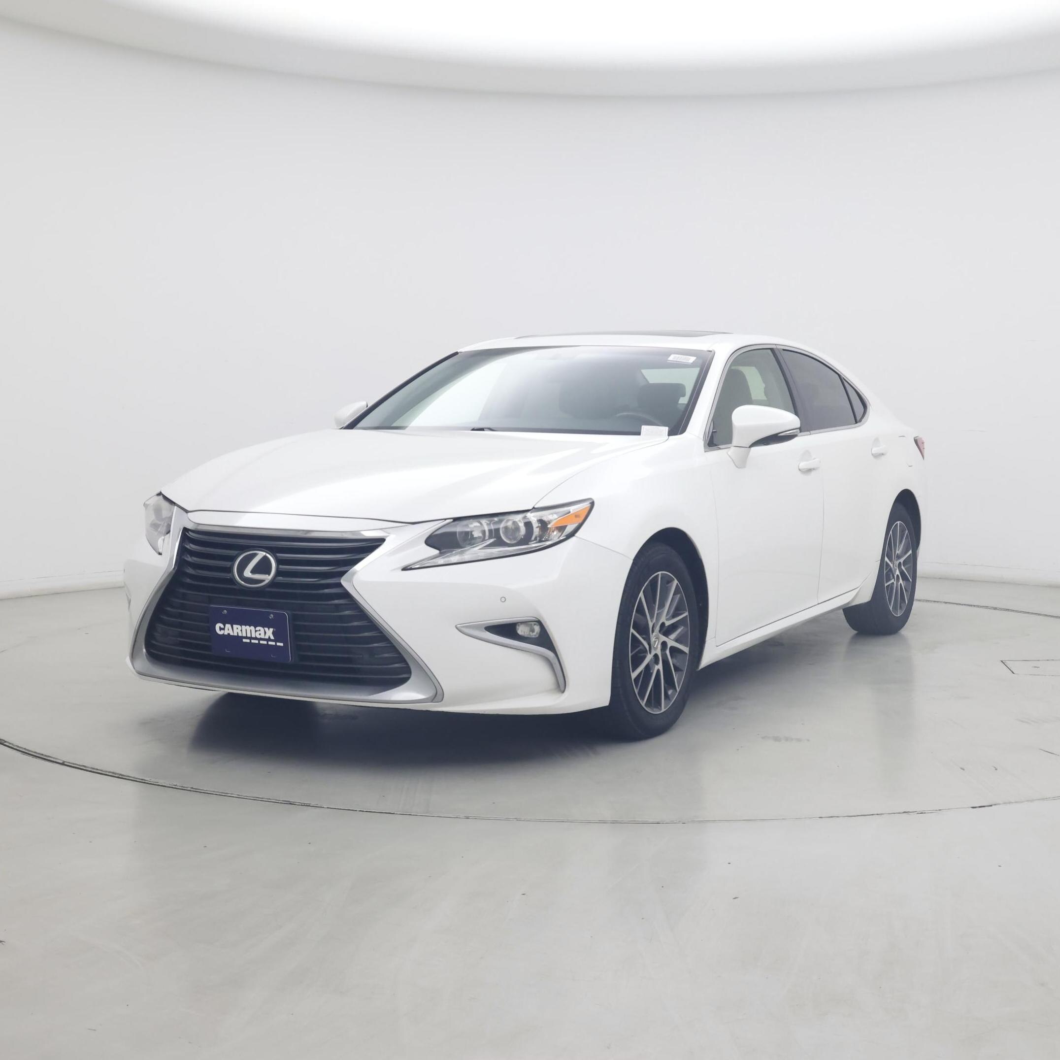Thumbnail: 2016 Lexus ES - 4