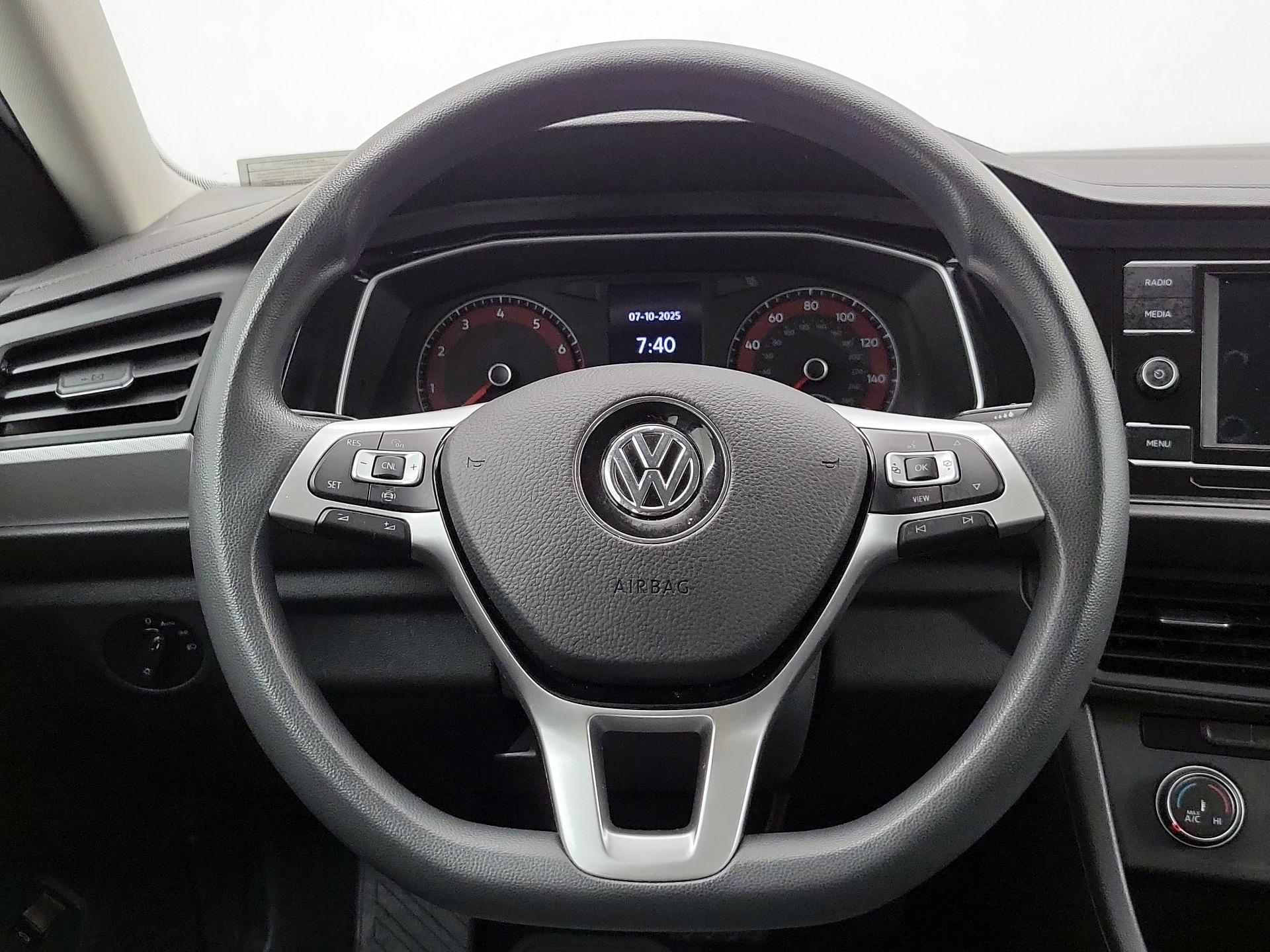 Thumbnail: 2020 Volkswagen Jetta - 10