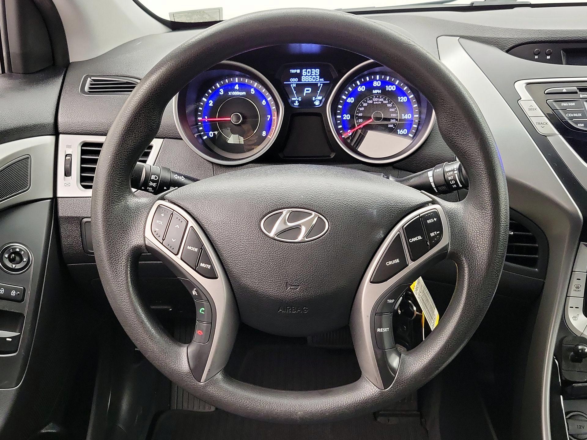 Thumbnail: 2013 Hyundai Elantra - 10
