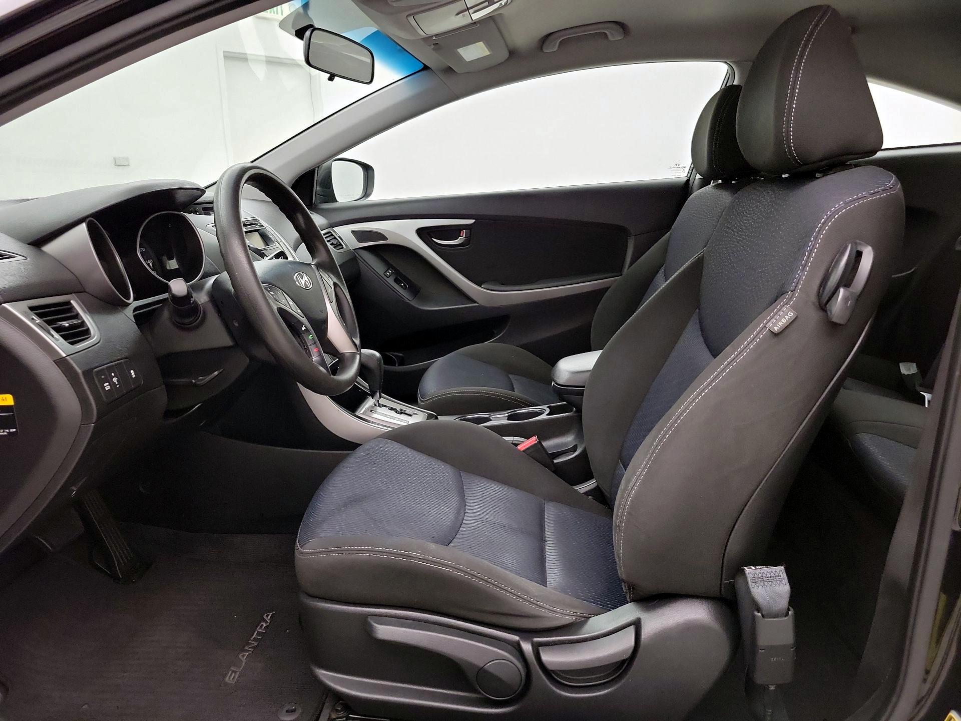 Thumbnail: 2013 Hyundai Elantra - 11