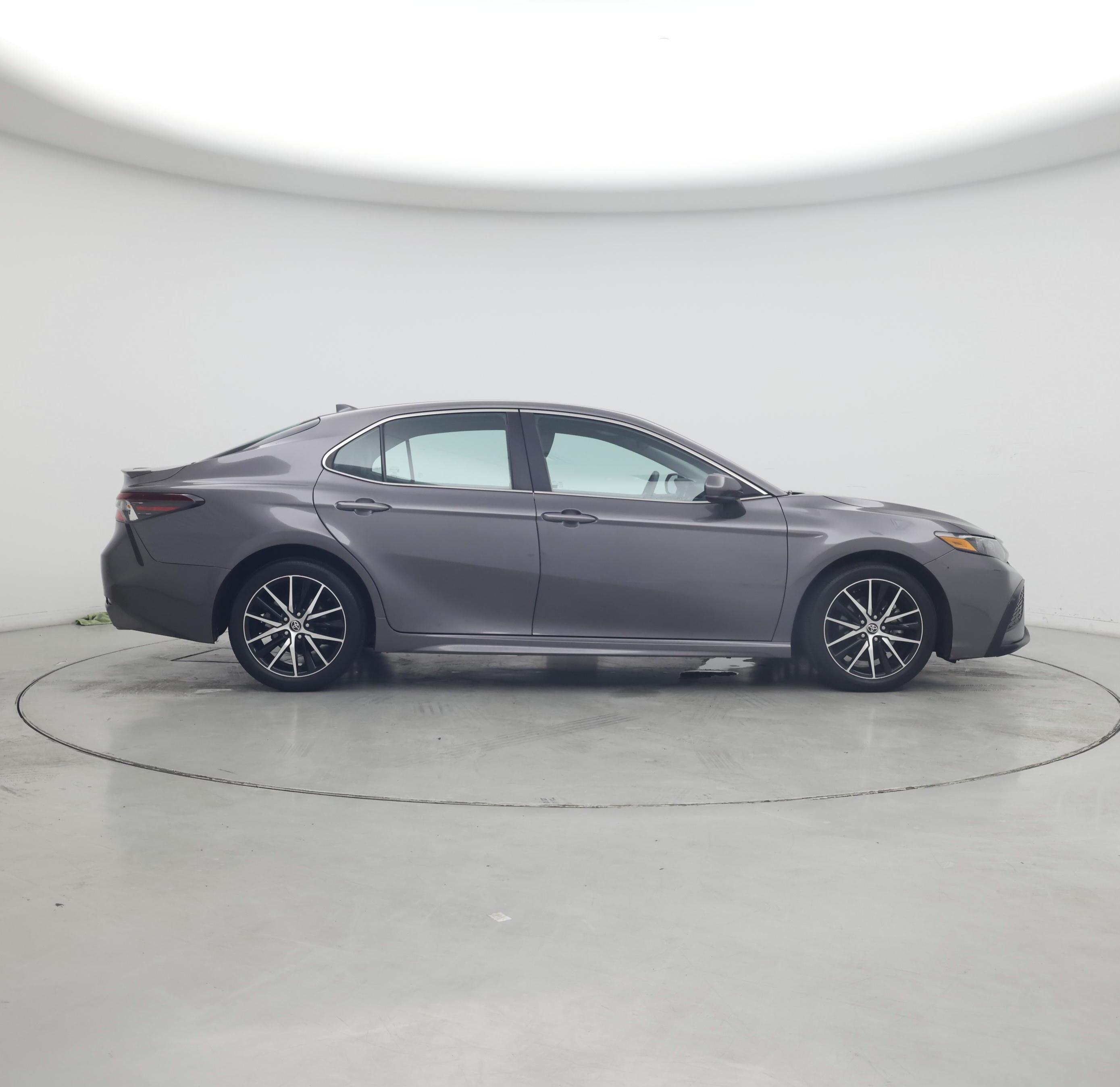 Thumbnail: 2021 Toyota Camry - 7