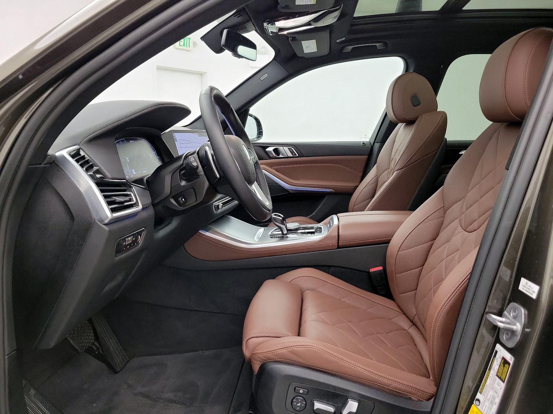 Thumbnail: 2023 BMW X5 - 11