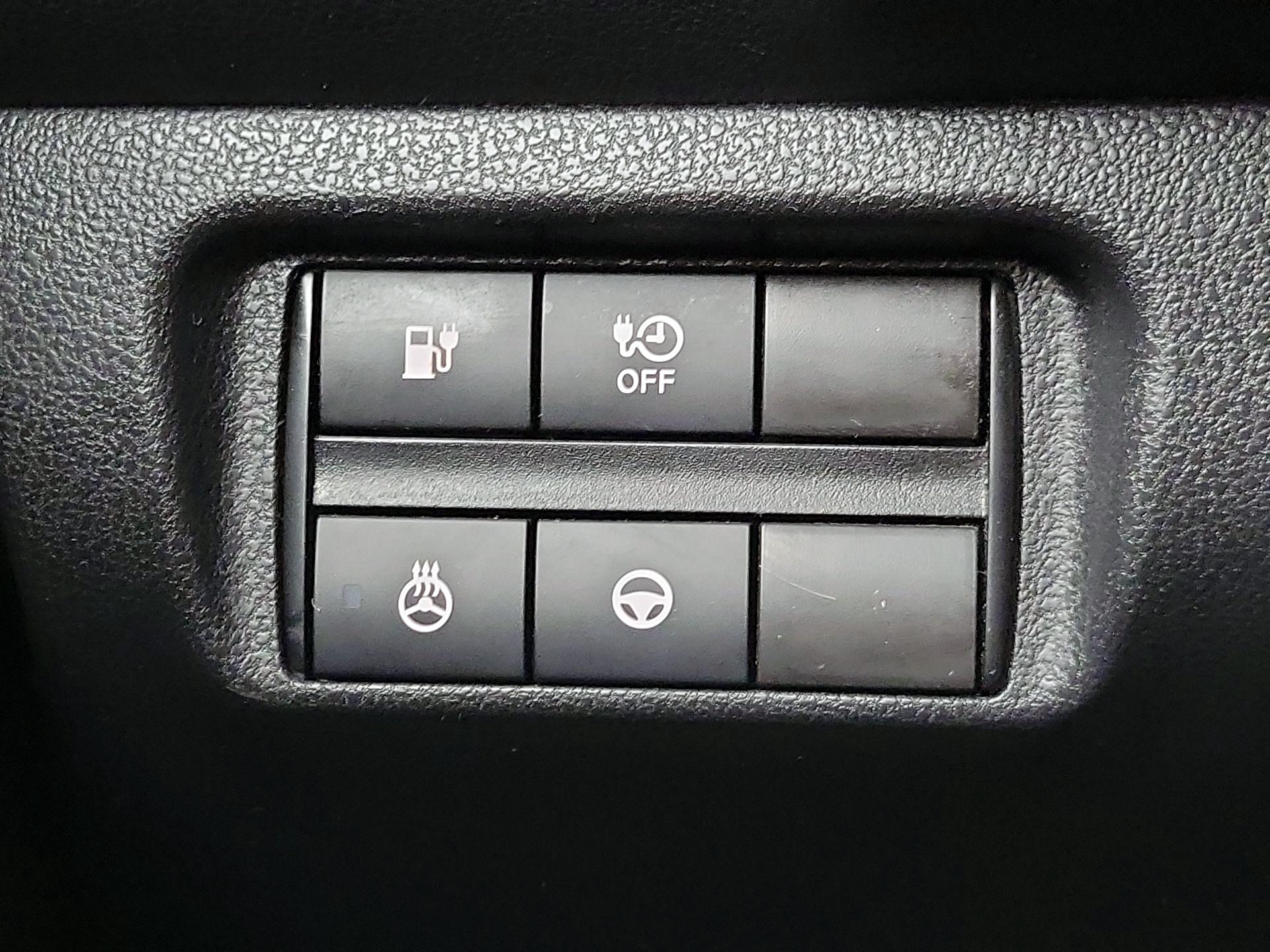 Thumbnail: 2019 Nissan Leaf - 13