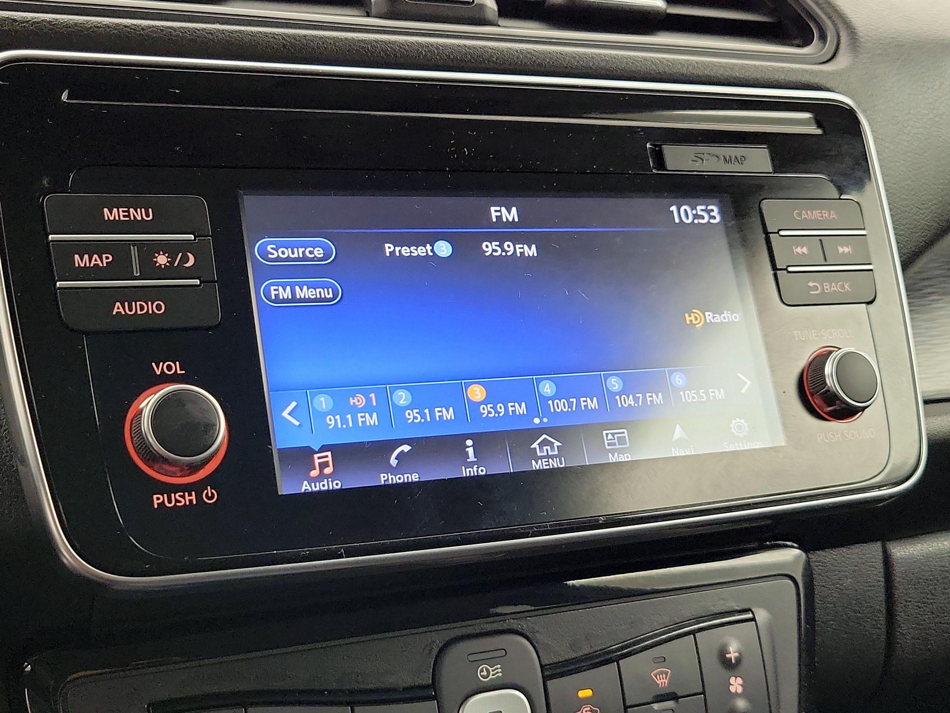 Thumbnail: 2019 Nissan Leaf - 15