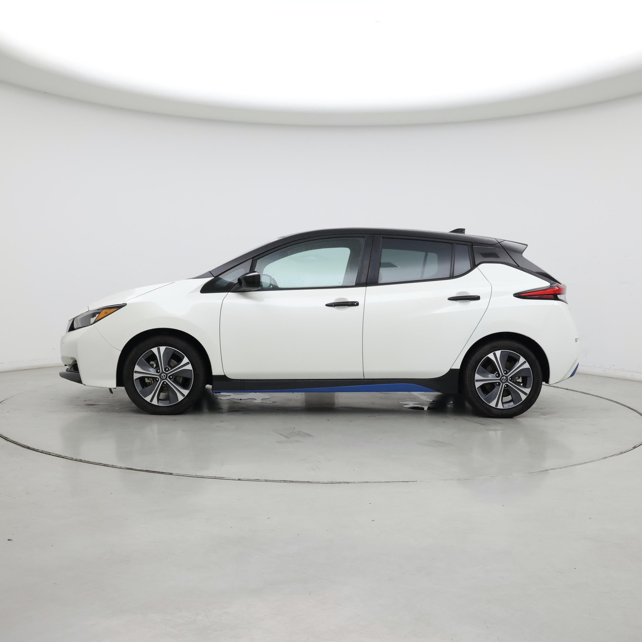 Thumbnail: 2019 Nissan Leaf - 3