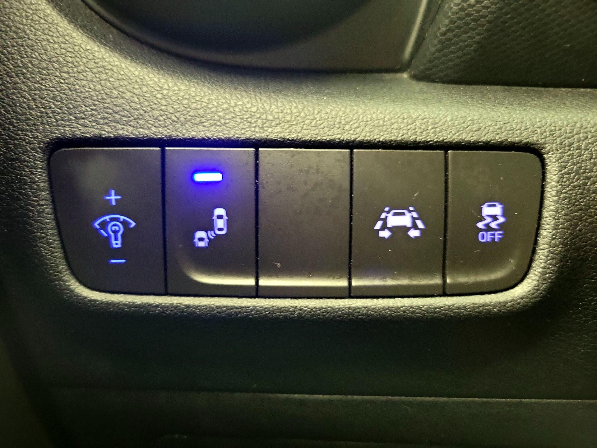 Thumbnail: 2019 Hyundai Kona - 13